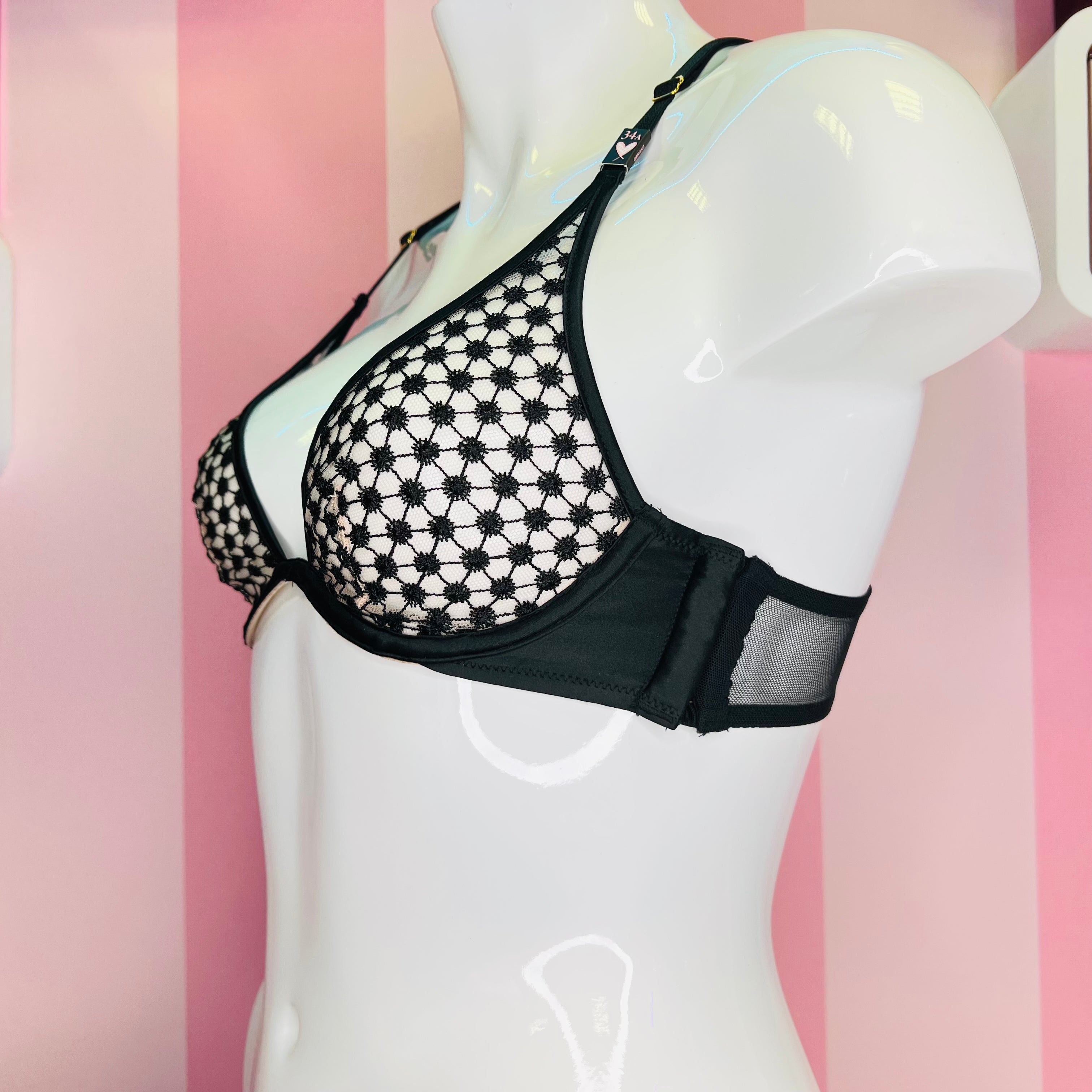 Černobílá podprsenka Victoria’s Secret Podprsenka Secret Unlined na mannequinu