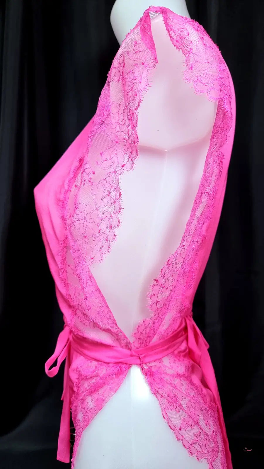 Pinkí krajkovaná hedvábná body Willa Teddy Pink od Agent Provocateur Body