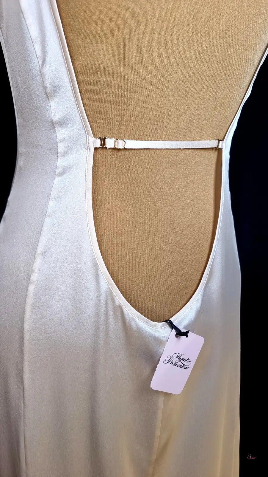Dlouhá košile Agent Provocateur Hedvábné Šaty Classic Long Slip Ivory s otevřeným zádem