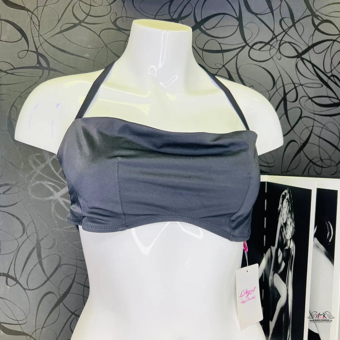 Black halter-neck bandeau top z kolekce Agent Provocateur Horní Díl Plavek Agata, stylový horní díl plavek