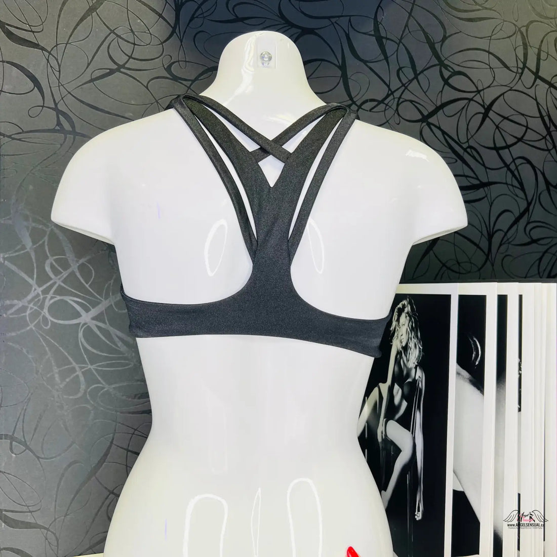Stylový horní díl plavek Agent Provocateur Horní Díl Plavek Keia s šedým sportovním podprsenkou s kříženými popruhy