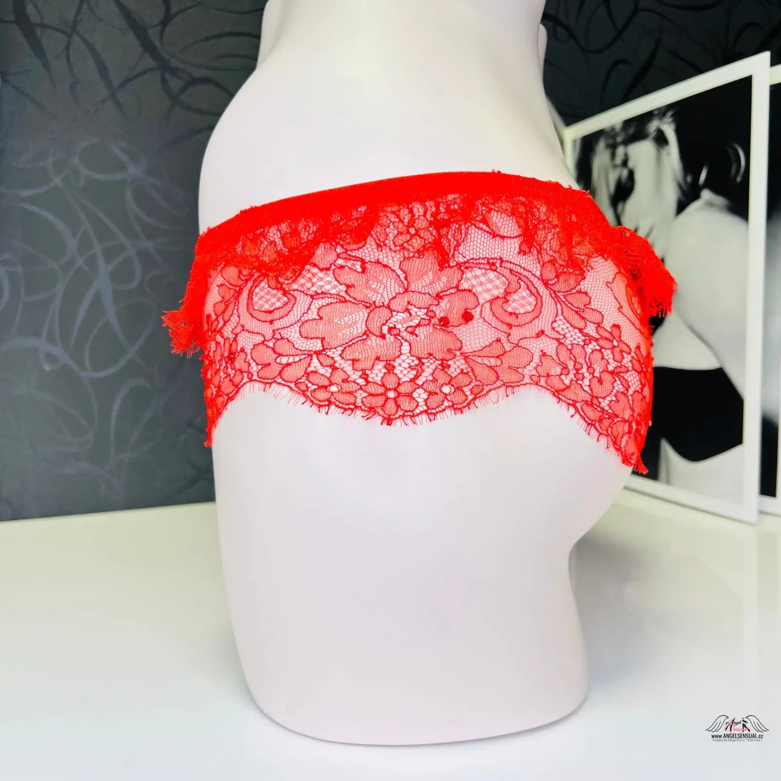 Red lace underwear with červenými kamínky from Agent Provocateur Kalhotky Adara