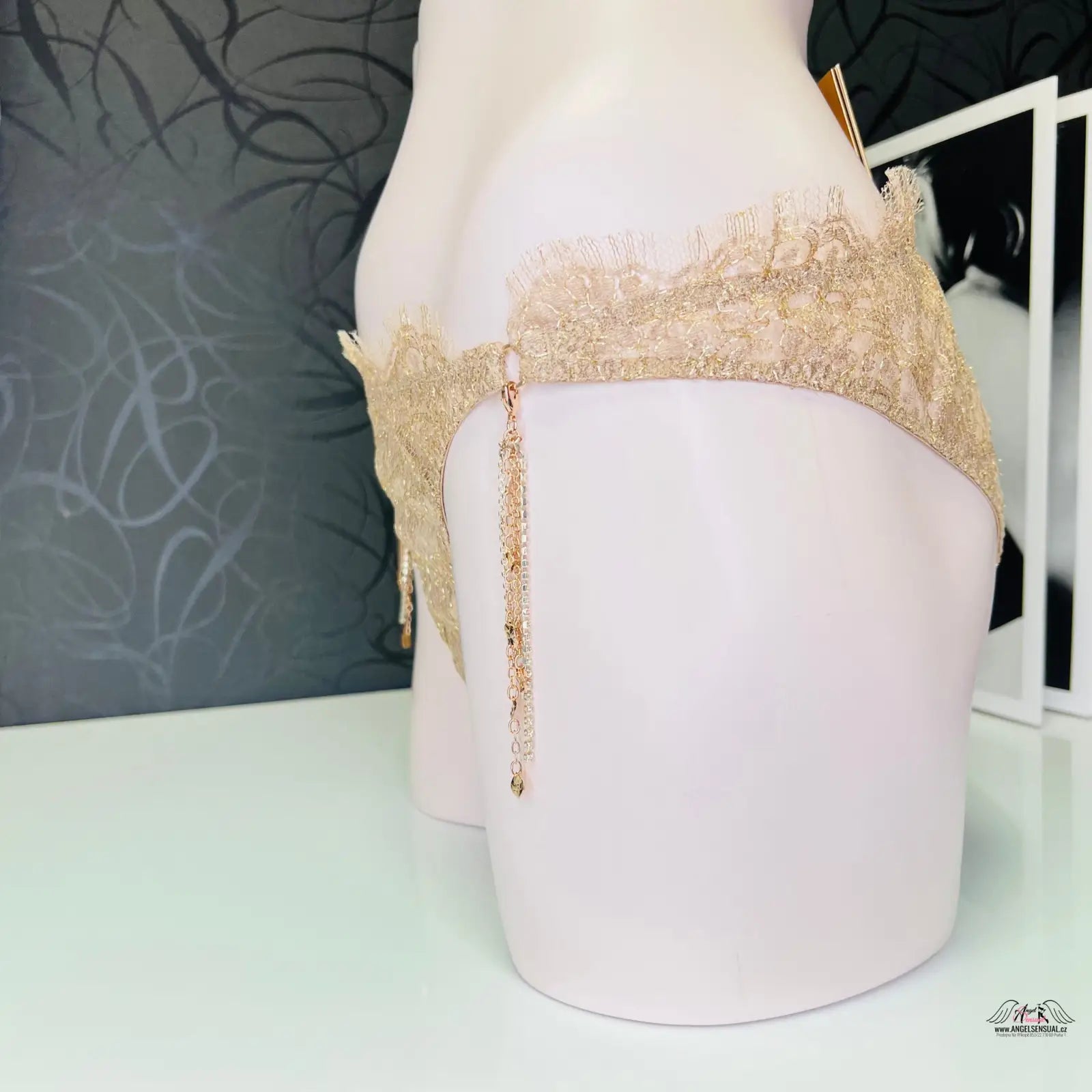 Lace and chain lingerie Agent Provocateur Kalhotky Gayle Gold, luxusní kalhotky, apparel & accessories