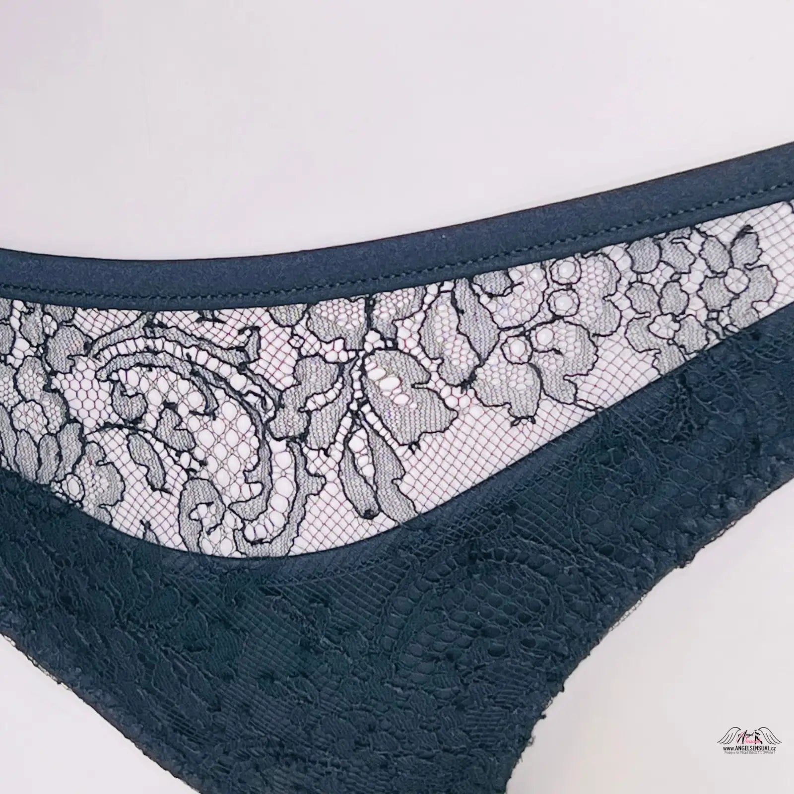 Navy blue kalhotky klaudia od Agent Provocateur s krajkovým květinovým panelem