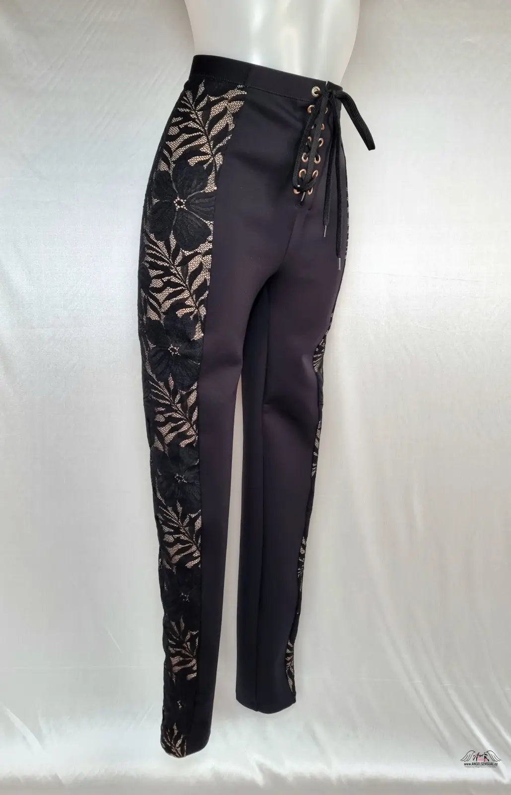 Stylové legíny Audrey Black s béžovou krajkou a šněrováním
