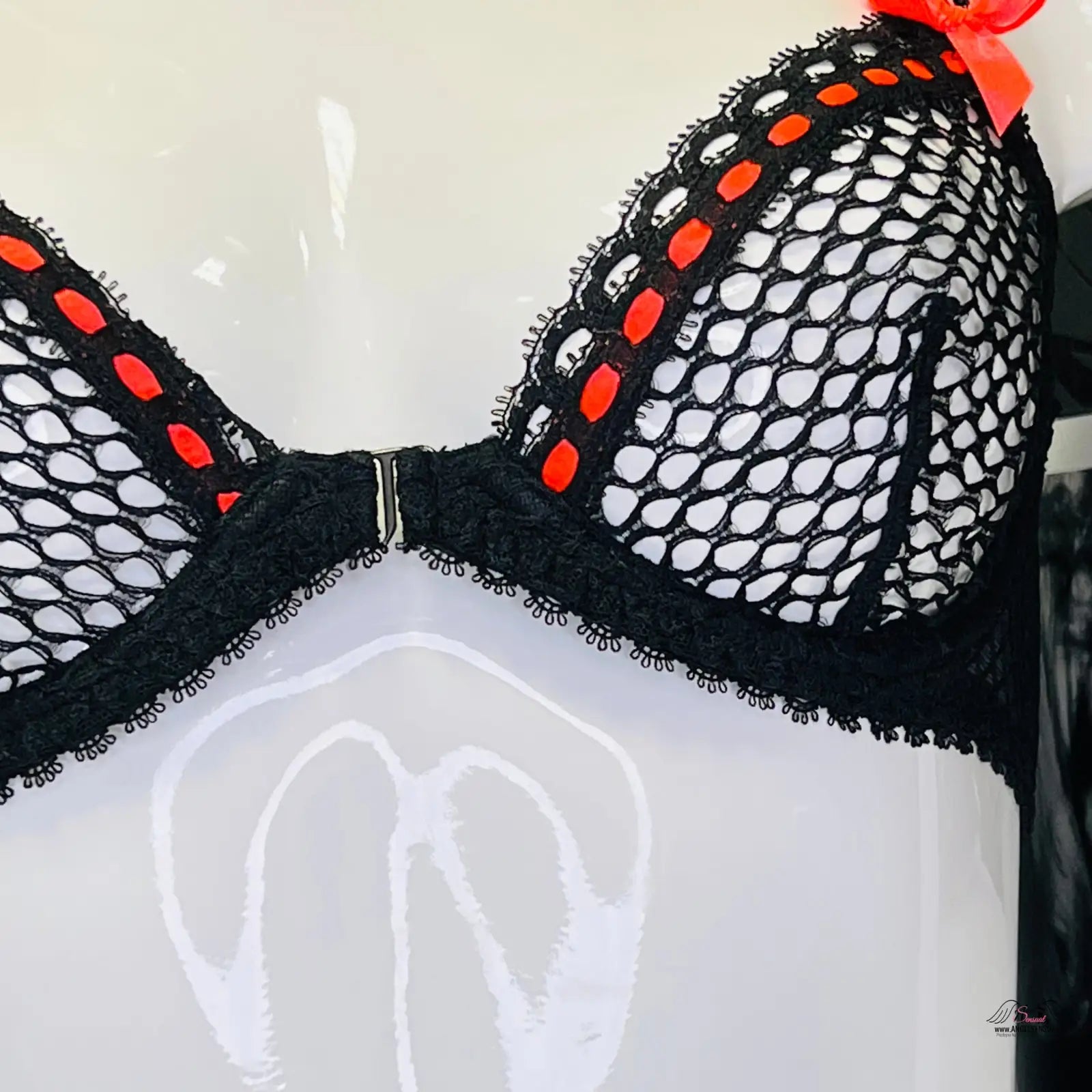 Agent Provocateur Jaccinta podprsenka černá červená s bílou krajkou