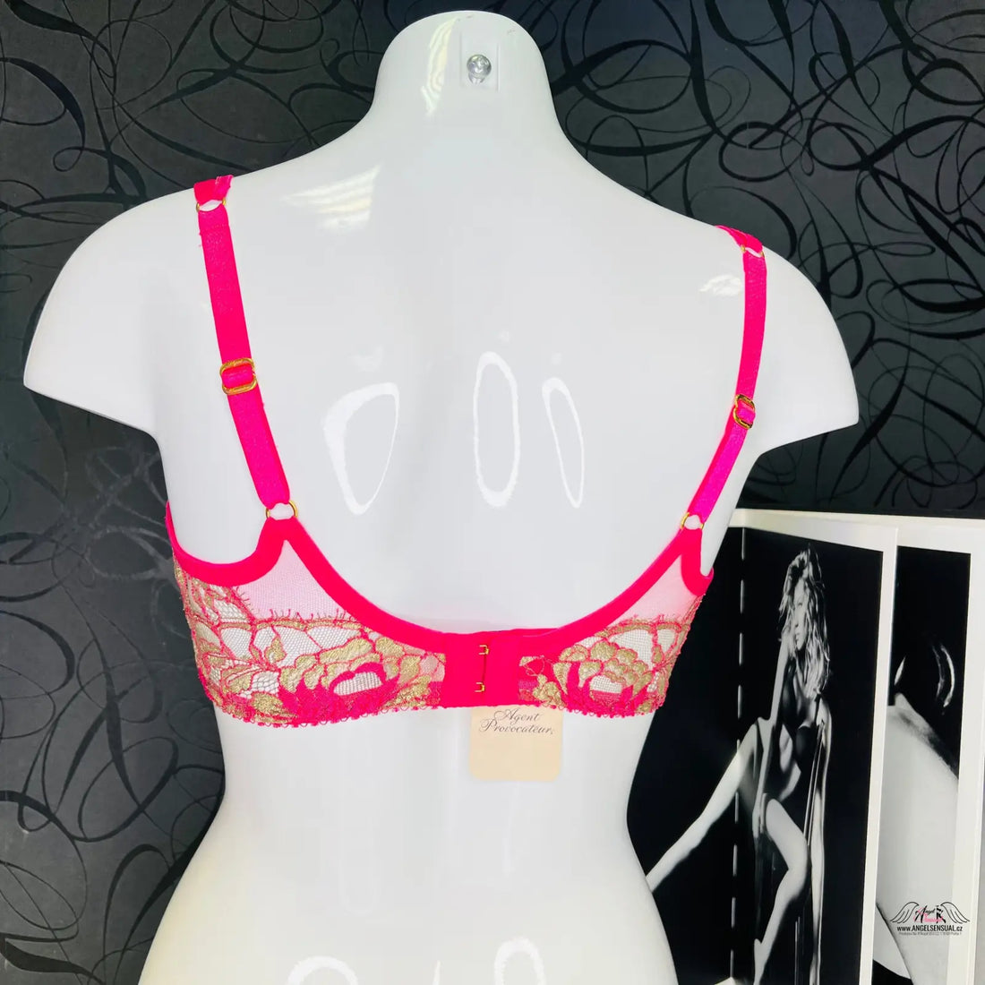 Agent Provocateur luxusní podprsenka Lysianne s jemnou síťovinou v růžovo zlaté barvě