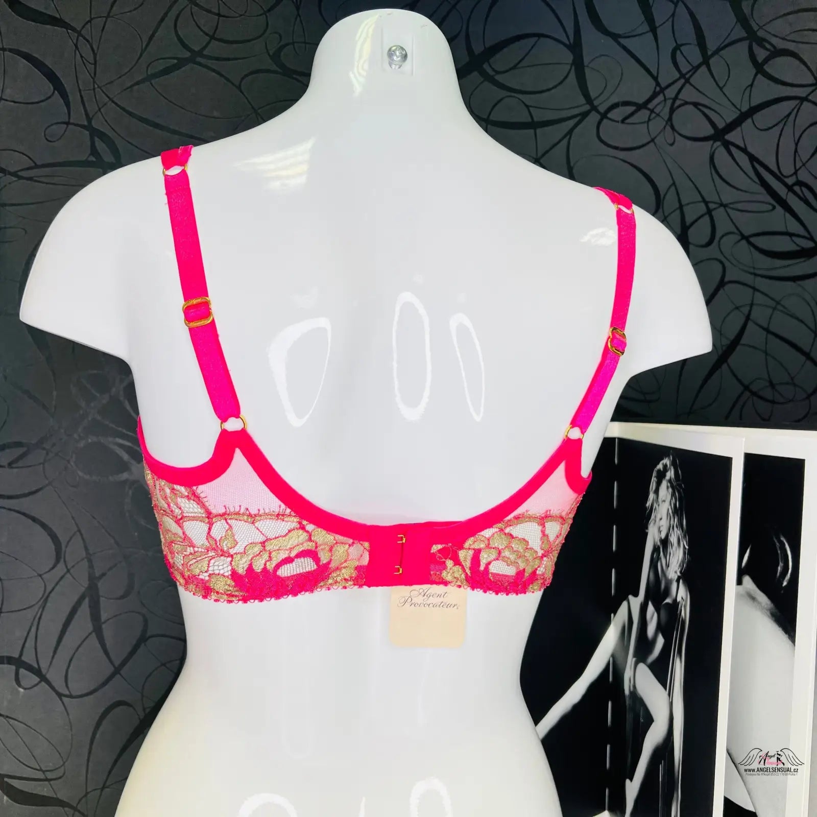 Agent Provocateur luxusní podprsenka Lysianne s jemnou síťovinou v růžovo zlaté barvě