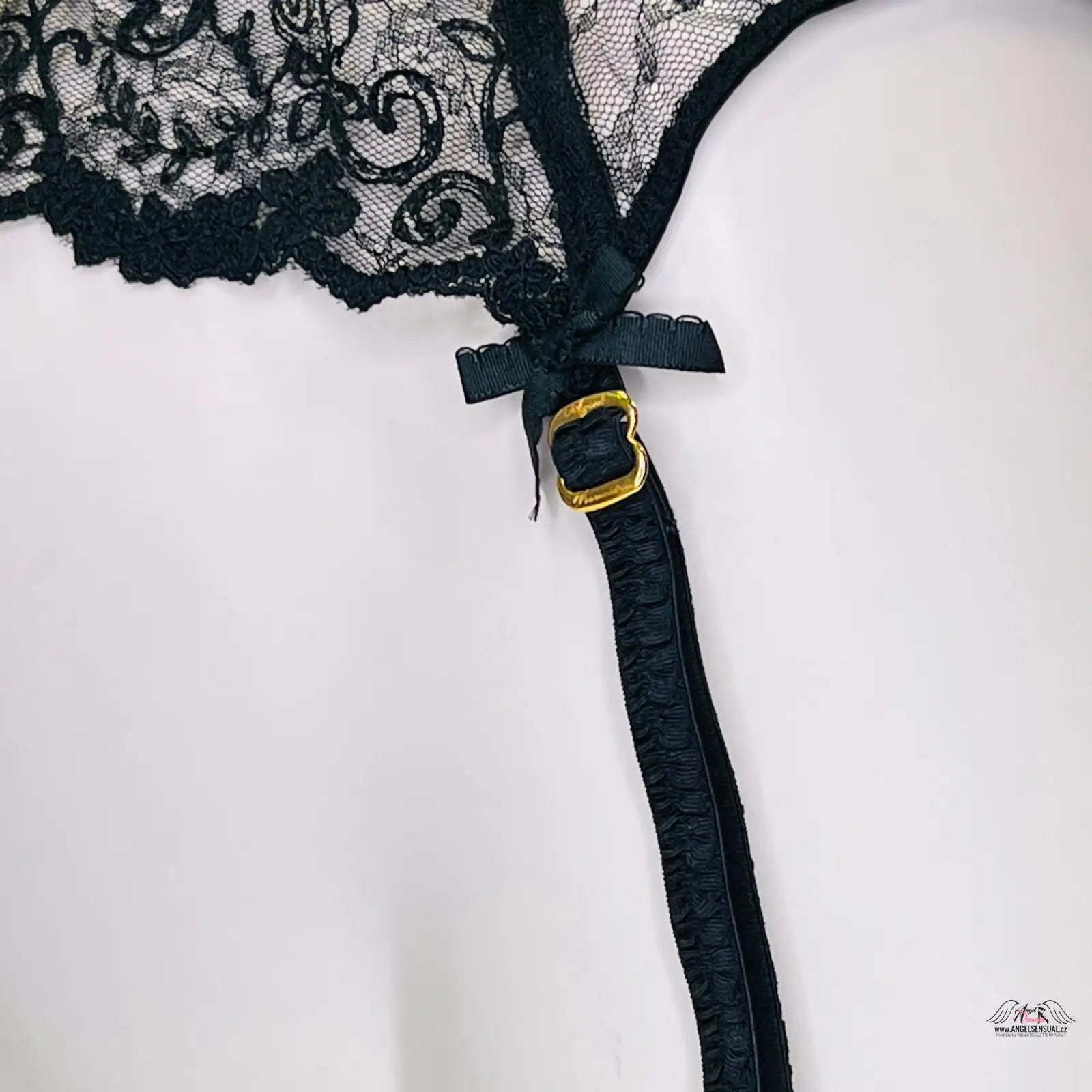 Agent Provocateur Laretta suspender černý s černou krajkou a zlatou sponou