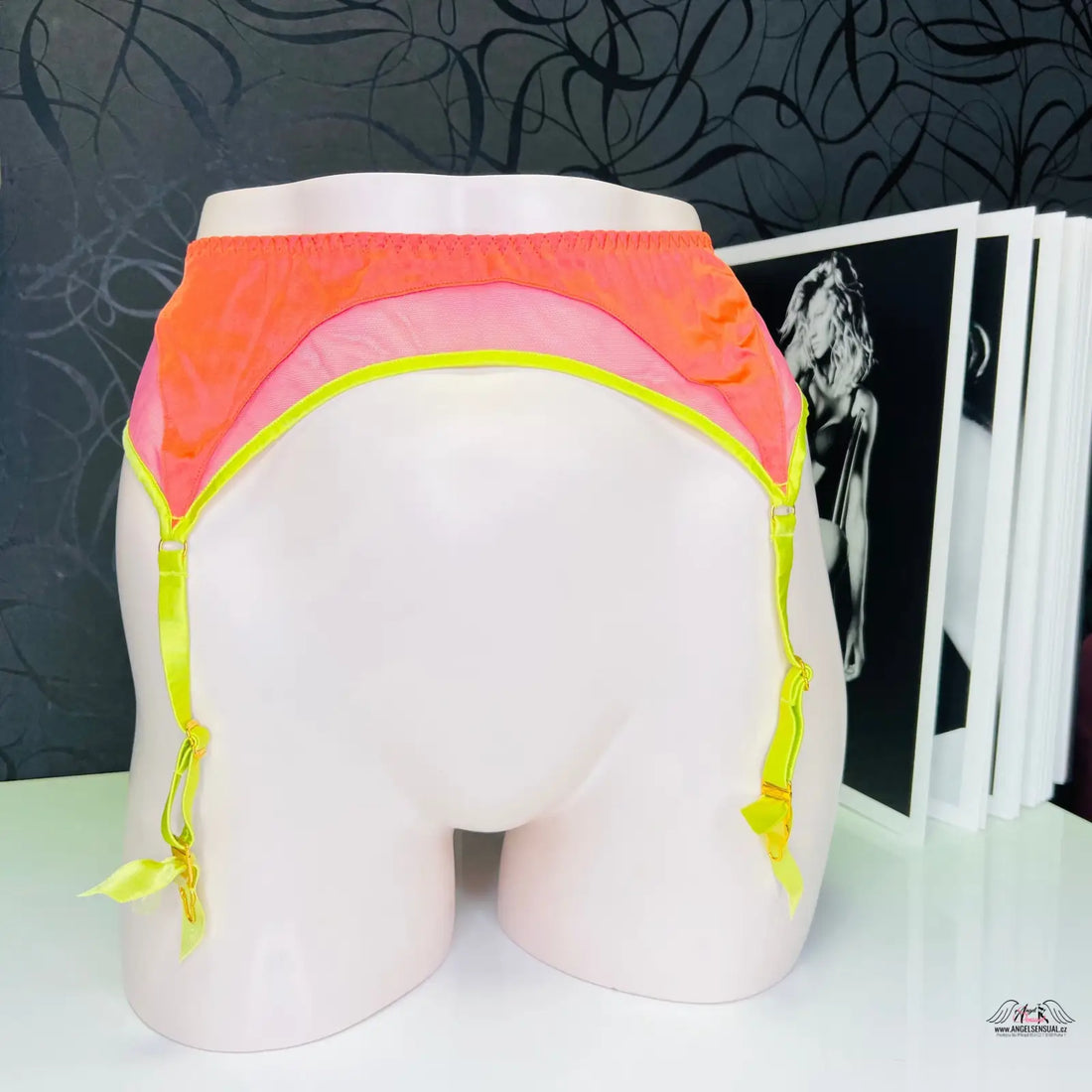 Luxusní podvazkový pás Agent Provocateur Podvazkový Pás Viv s oranžovo-růžovým designem