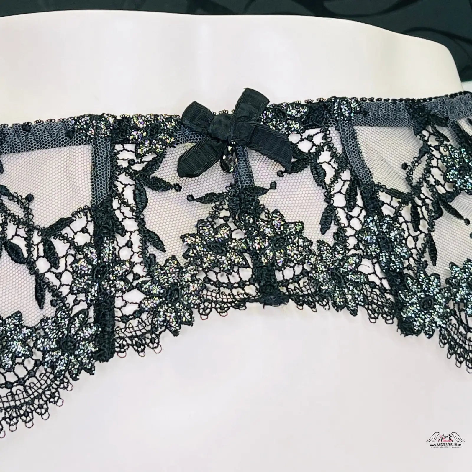 Black lace lingerie with bow from Agent Provocateur Podvazkový Pás Xiah Krajkový