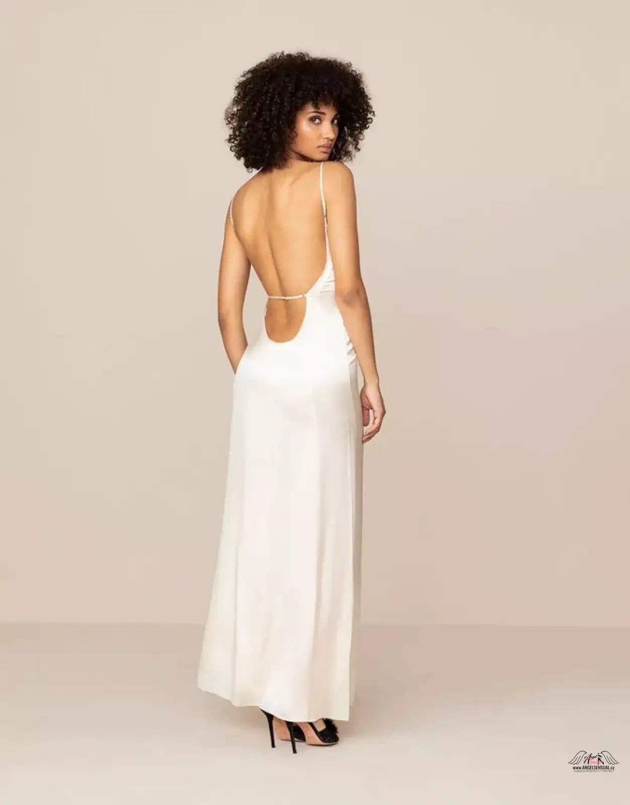 Backless bílá dlouhá košile Hedvábné Šaty Classic Long Slip Ivory od Agent Provocateur