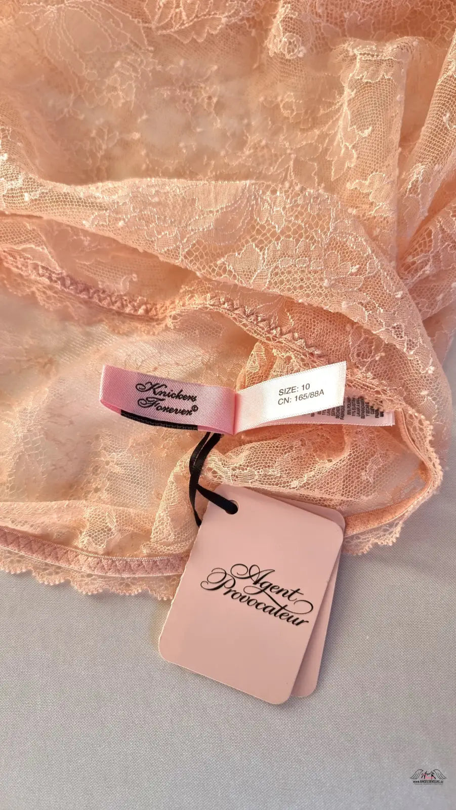 Peach lace lingerie s posuvnými ramínky a štítky, Agent Provocateur Šaty Hinda