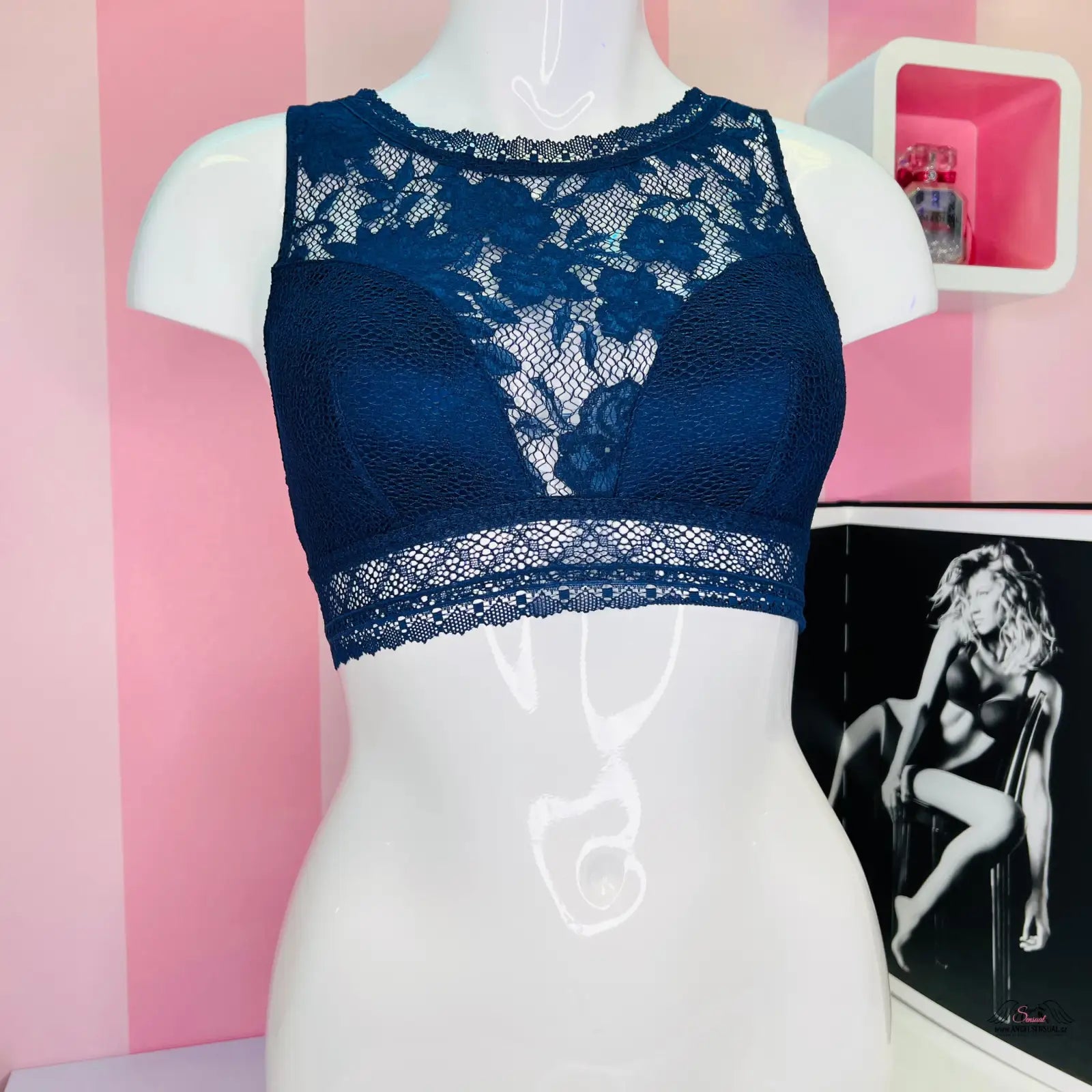 Námořnická krajková braletka Victoria’s Secret v elegantním designu