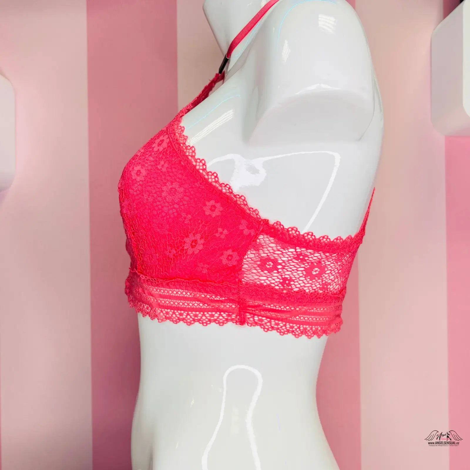 Hot pink krajková braletka Victoria’s Secret s květinovým vzorem a vlnkovým okrajem