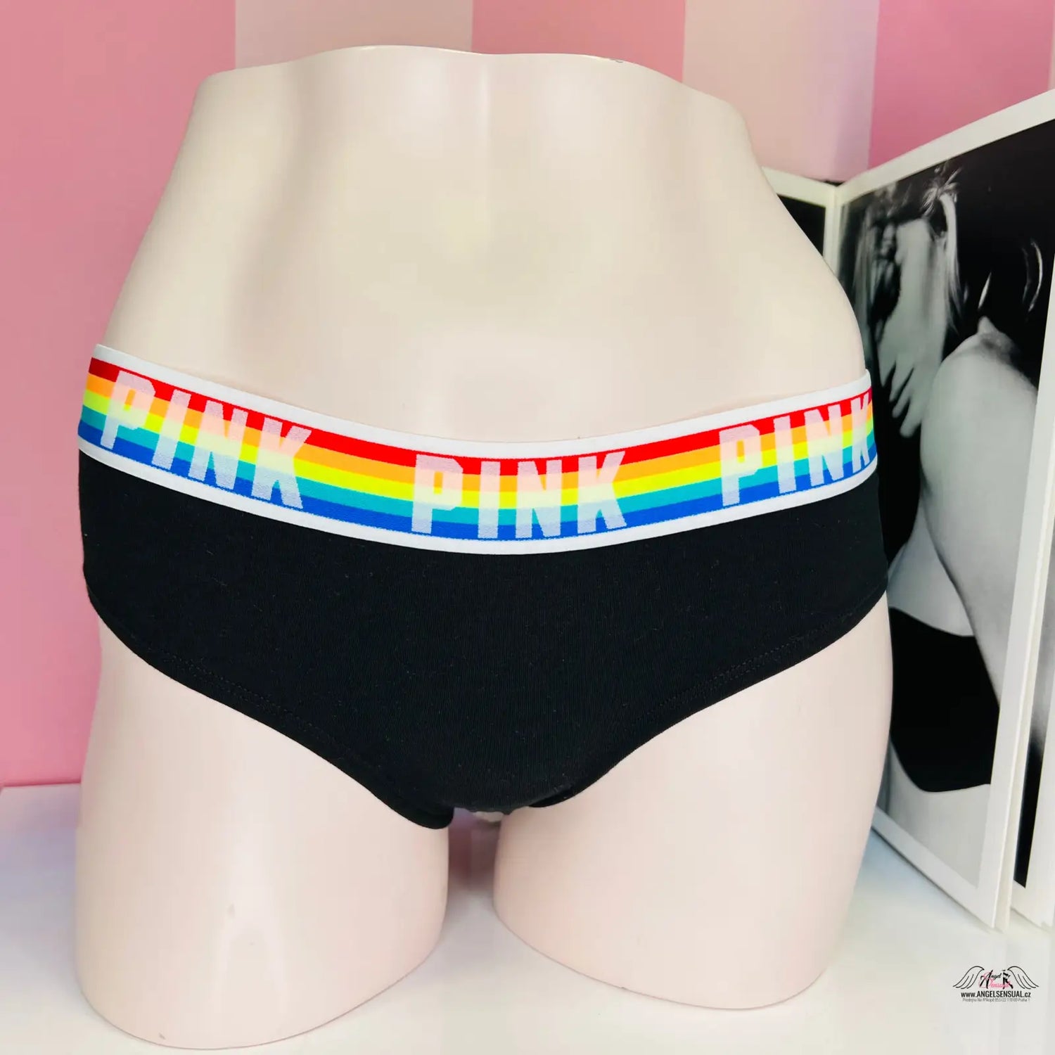 Bavlněná tanga Victoria’s Secret s duhovým potiskem na pasu, PINK Bavlněné Kalhotky s Duhou