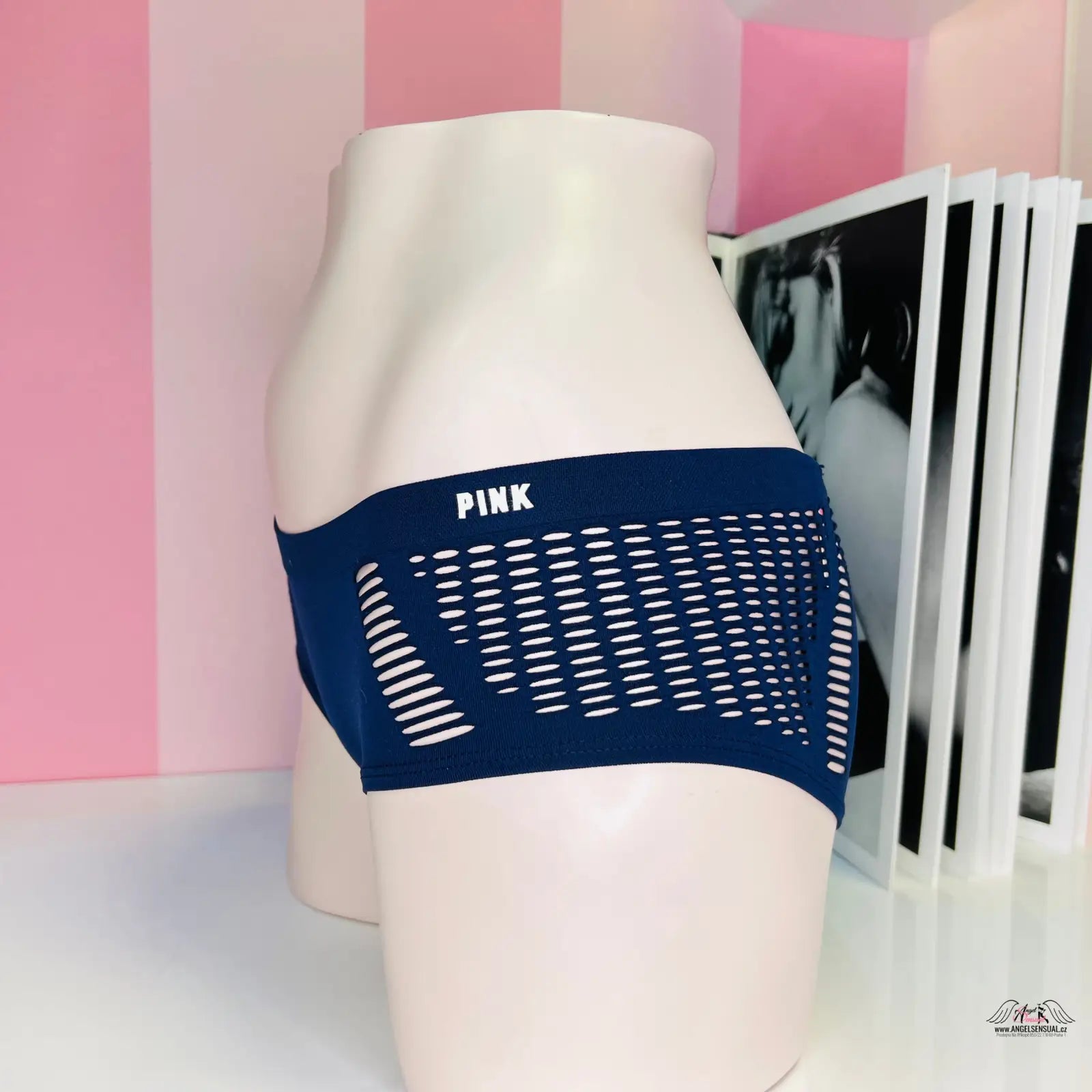 Blue dámské hipster kalhotky s bočními rozparky z kolekce PINK Bokové Kalhotky Více Barev