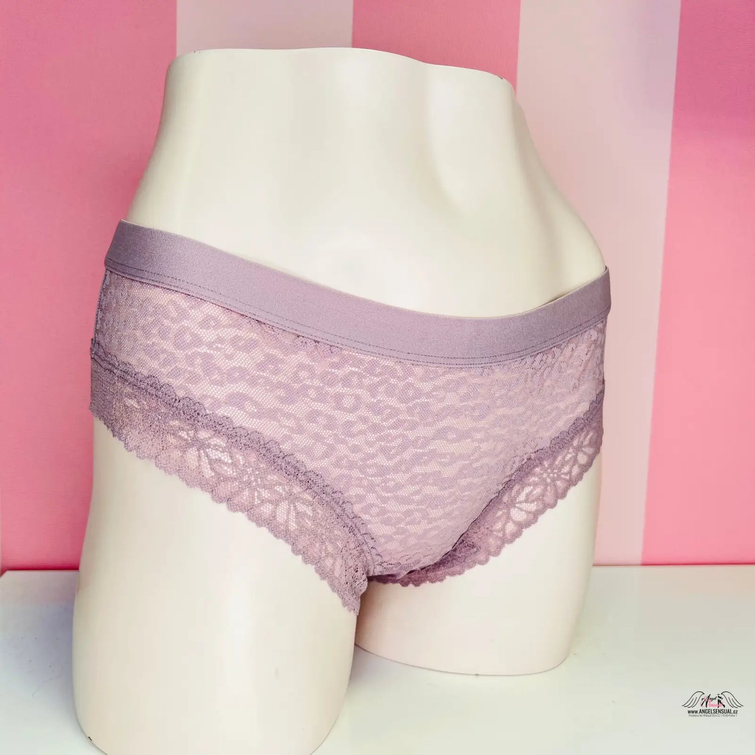 Lavender lace panties with jemnou síťovinou a zadní straně, inspirované Agent Provocateur