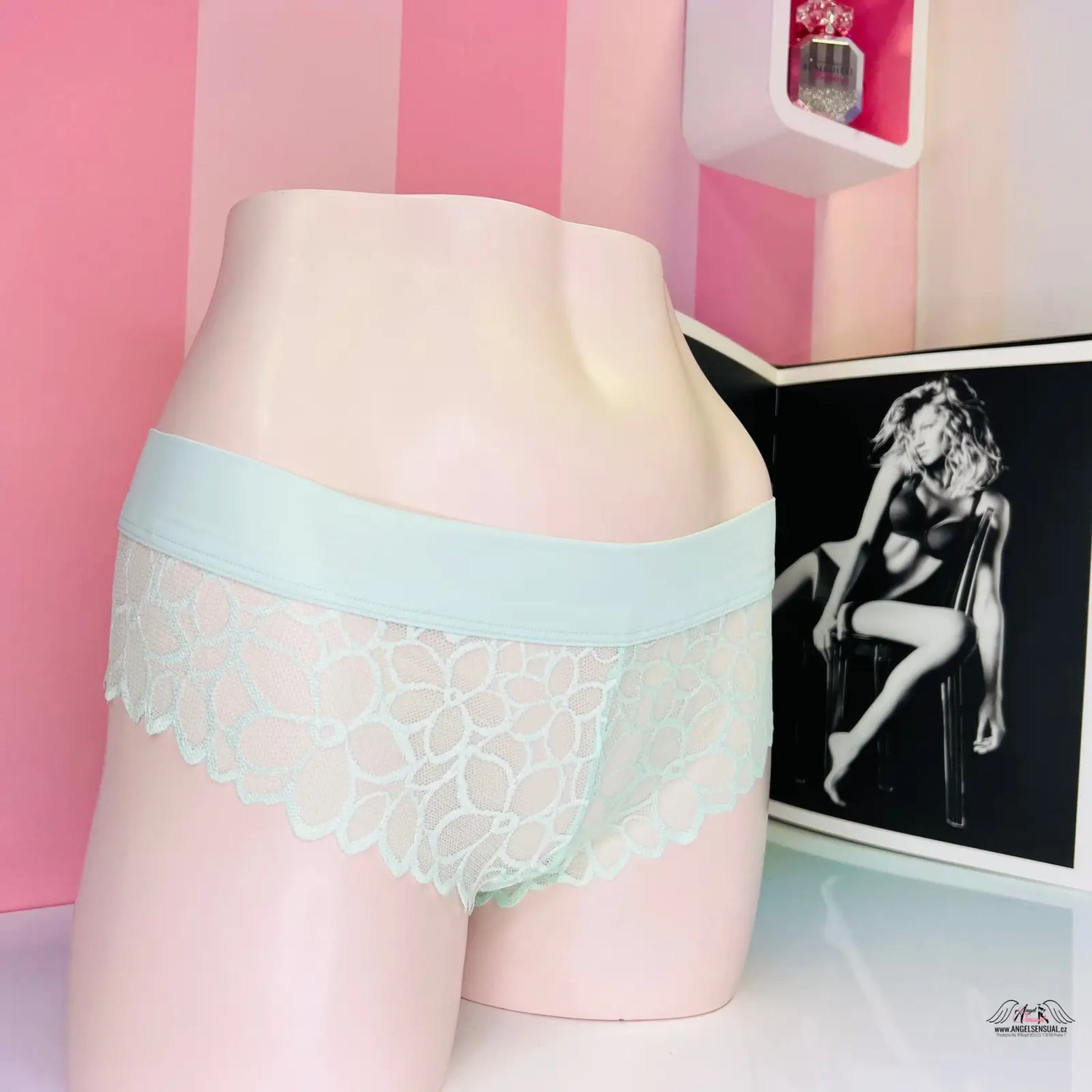 Světle zelené krajkové kalhotky cheekster PINK Kalhotky Cheekster s Krajkou