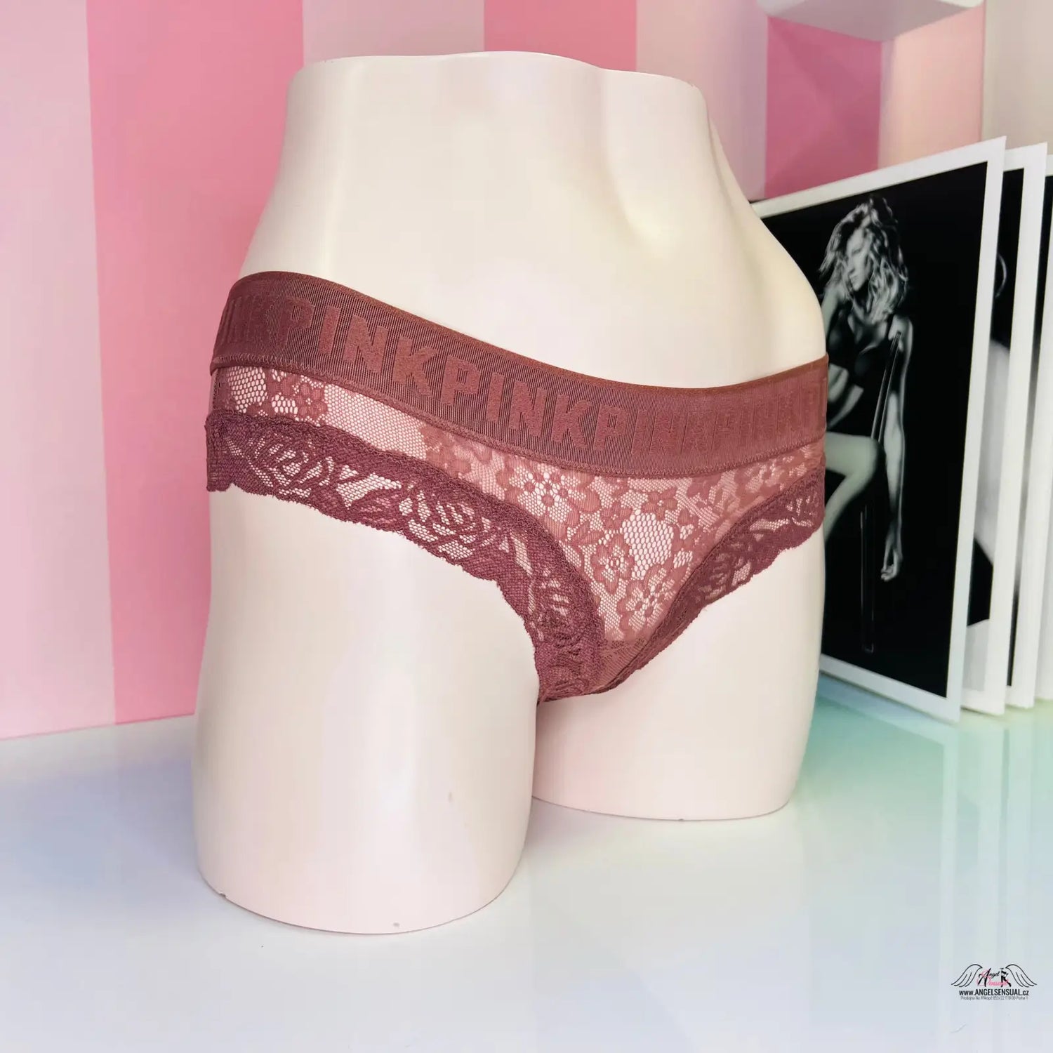 Manekýnový spodní díl s krajkovými kalhotkami PINK Kalhotky Krajkové s širokou gumou pink