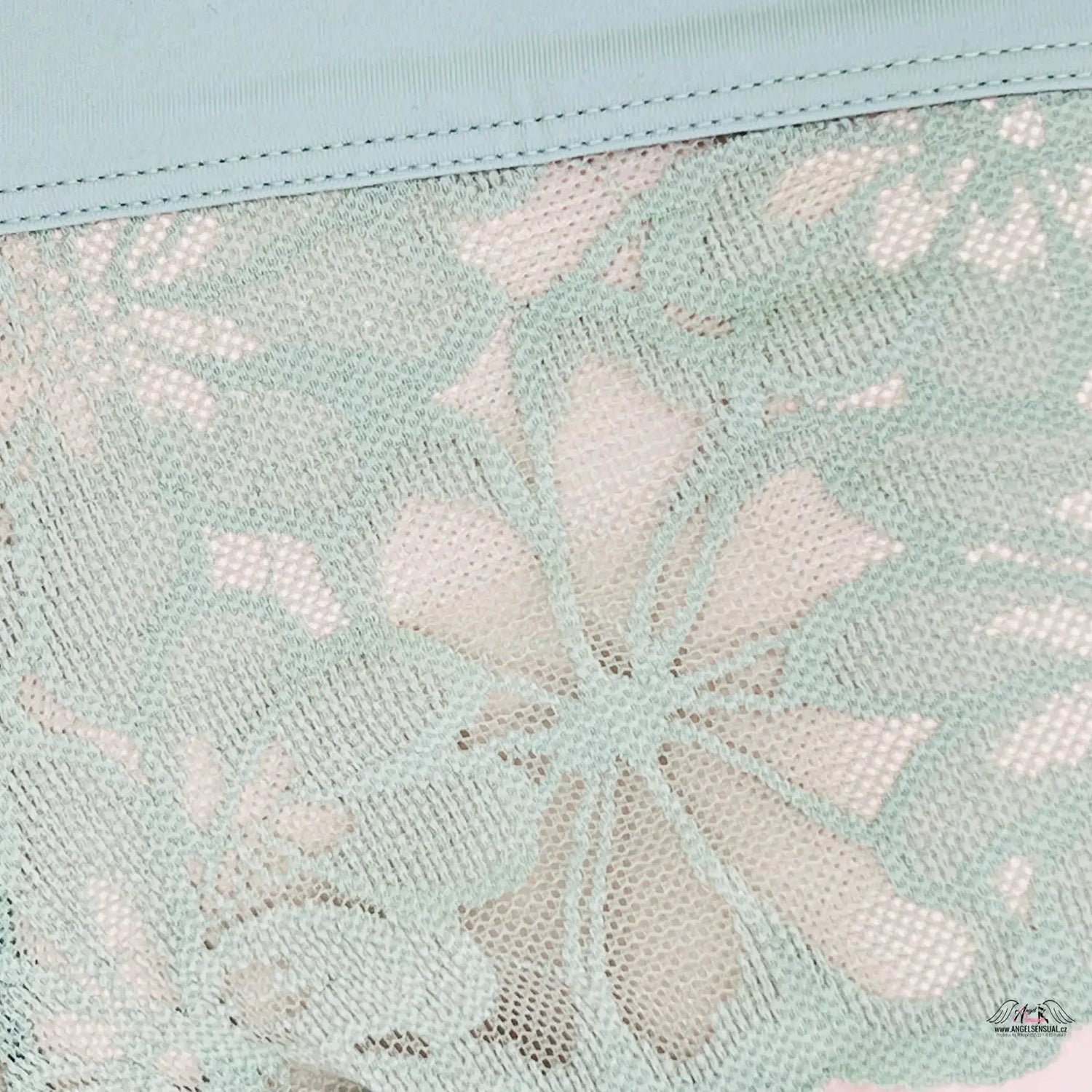 Delikátní mátově zelená krajková látka s květinovým vzorem pro krajkové kalhotky lingerie