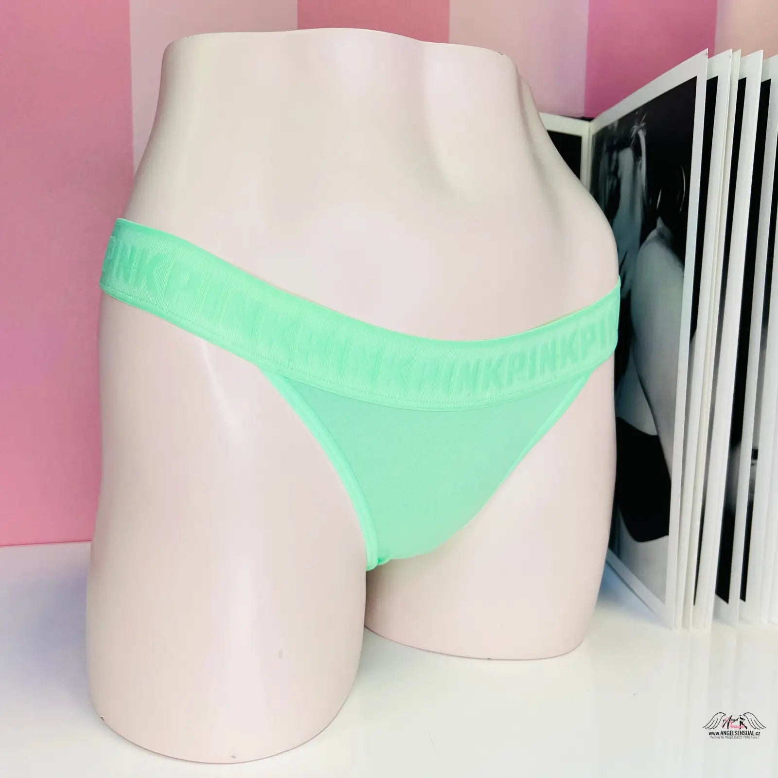 Mint green thong underwear s vyšší gumou v kolekci apparel & accessories lingerie