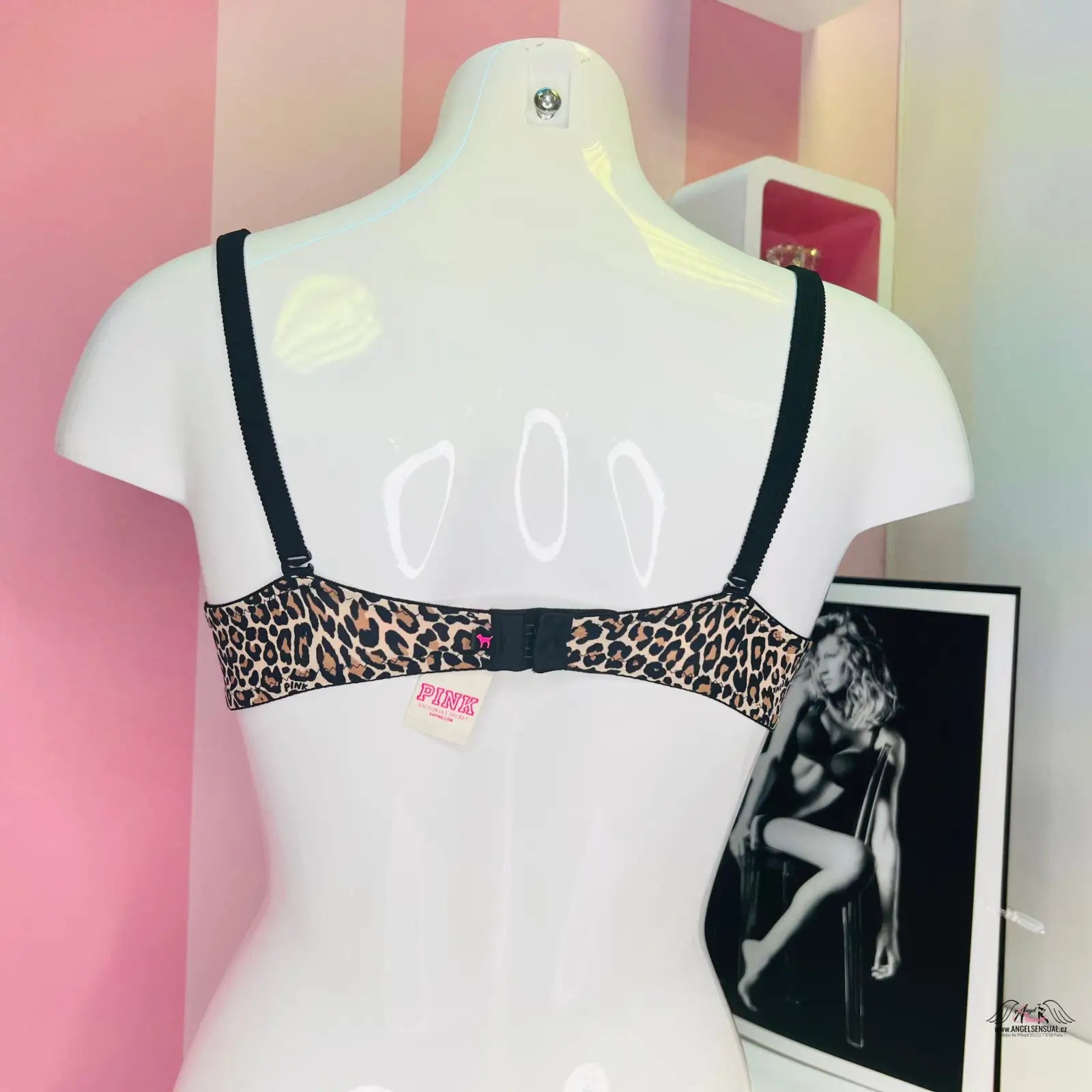 Stylová vzorovaná push podprsenka PINK s nastavitelnými ramínky a maximálním pohodlím