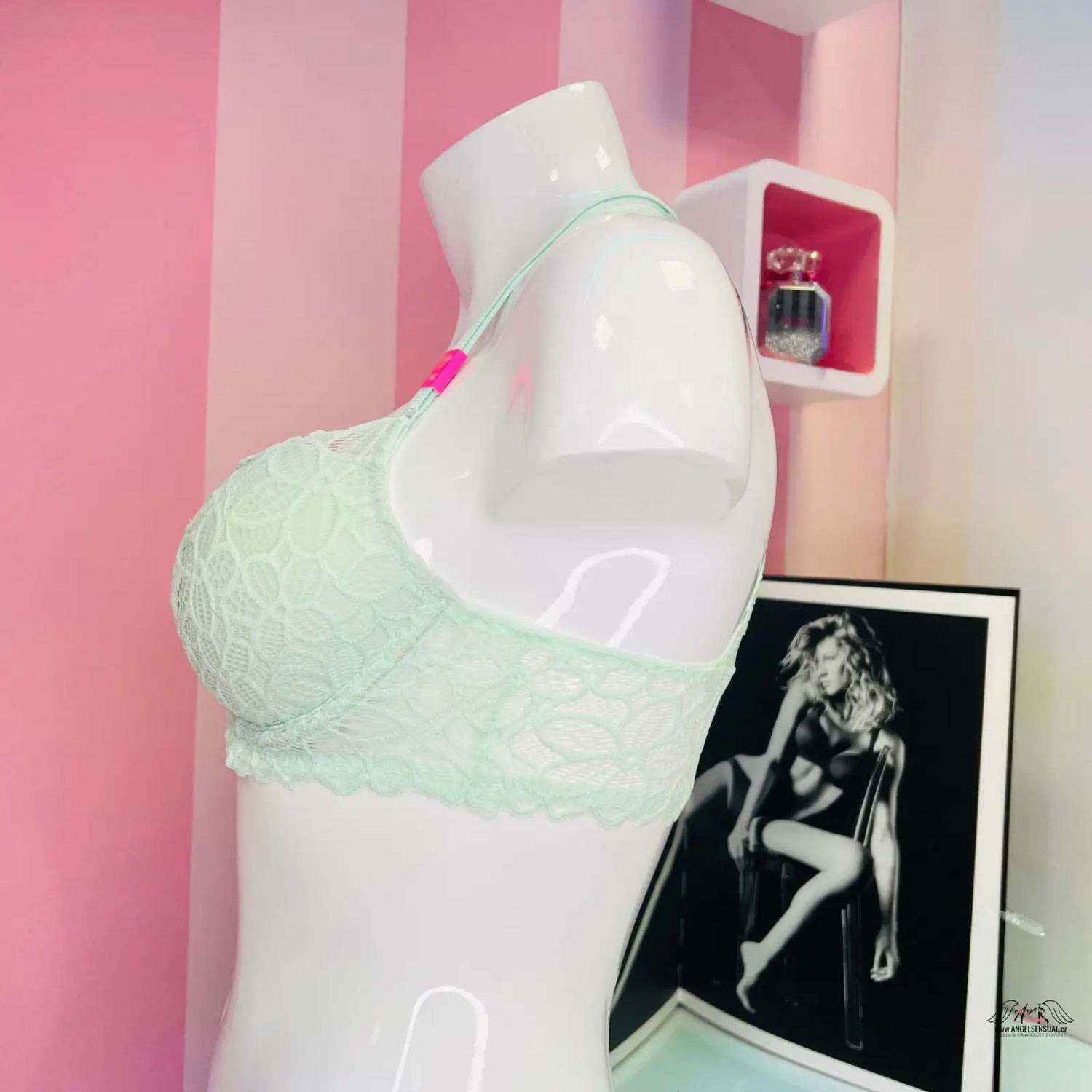 Mint green krajková podprsenka PINK Agent Provocateur s květinovým vzorem
