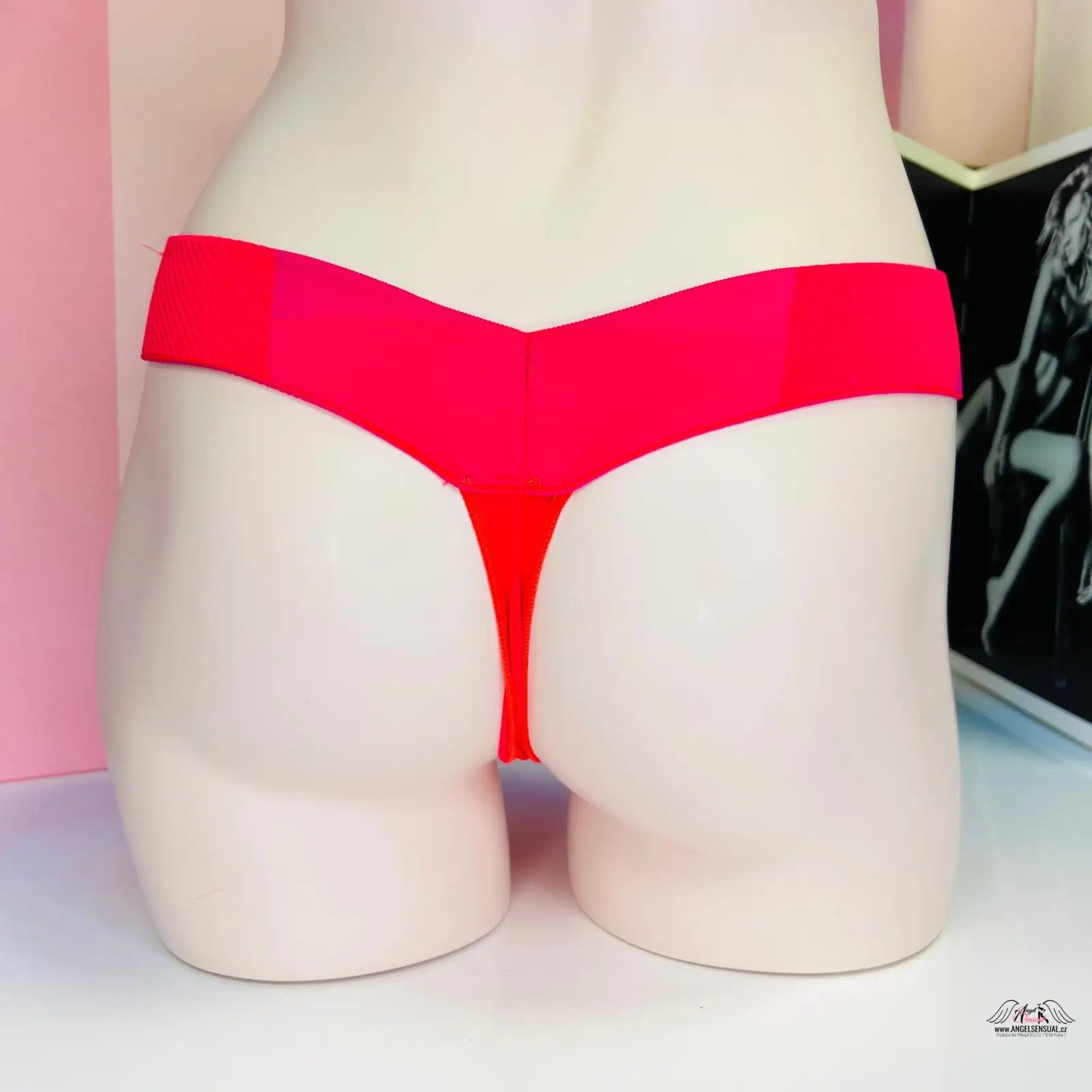 Červené elastické tanga nižšího střihu PINK Tanga Červené, stylové agent provocateur