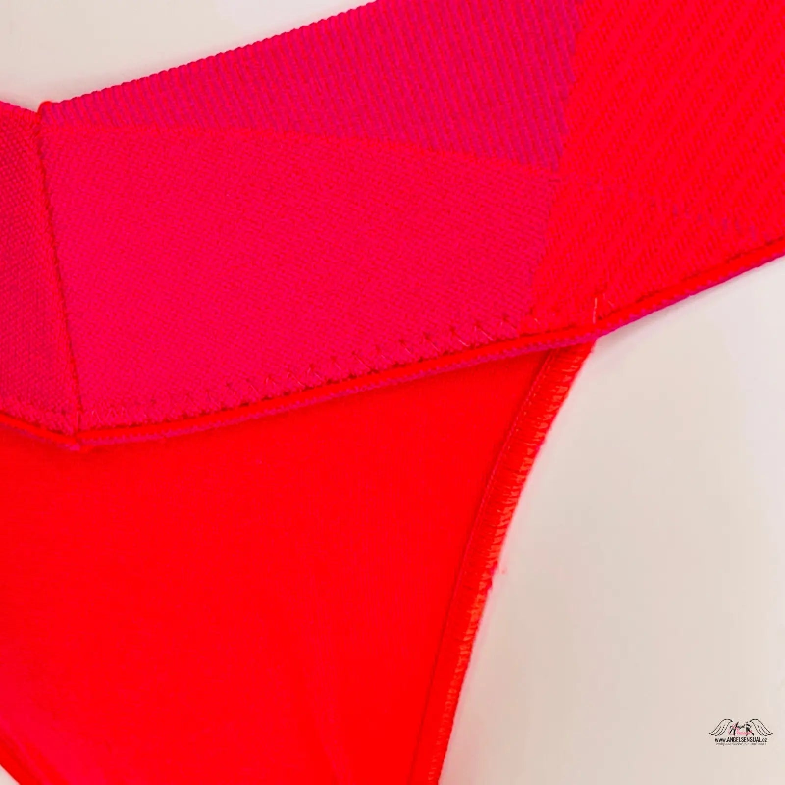Red and pink elastických tanga nižšího střihu agent provocateur, PINK Tanga Červené