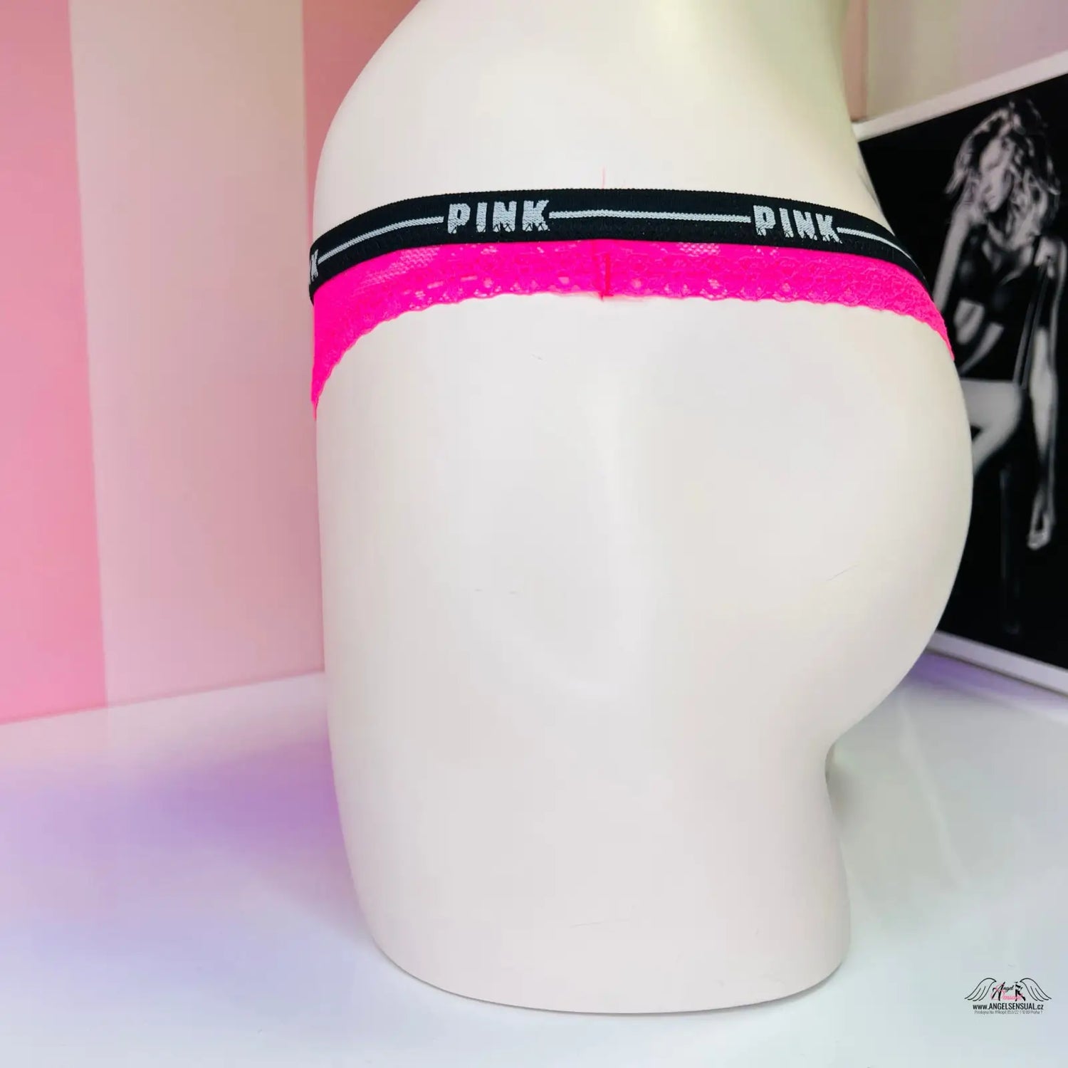 Květinová krajková tanga s elastickým pasem v růžové barvě, PINK Tanga Květinová Krajka