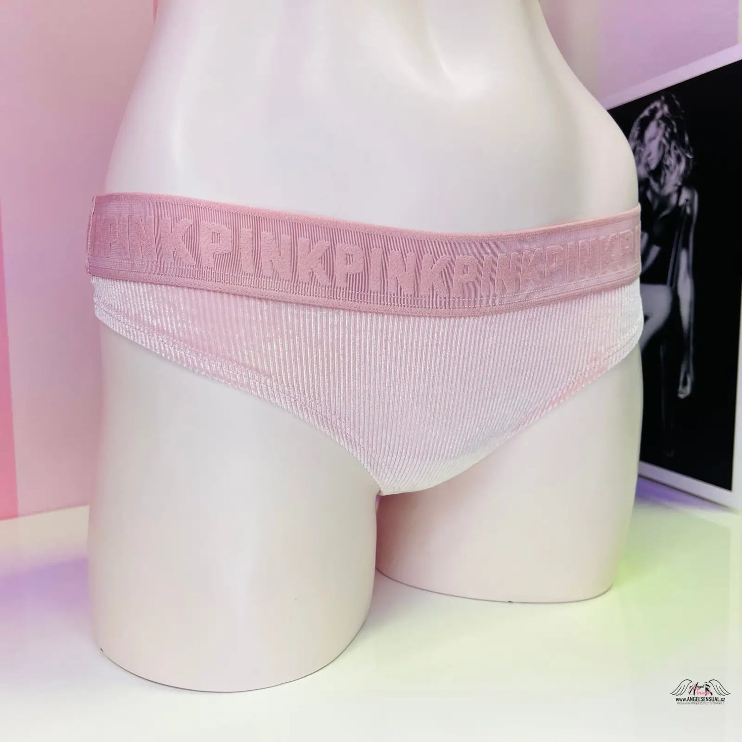 Pink ribbed underwear PINK Tanga Růžové s pevnou gumou, semišové tanga, apparel & accessories