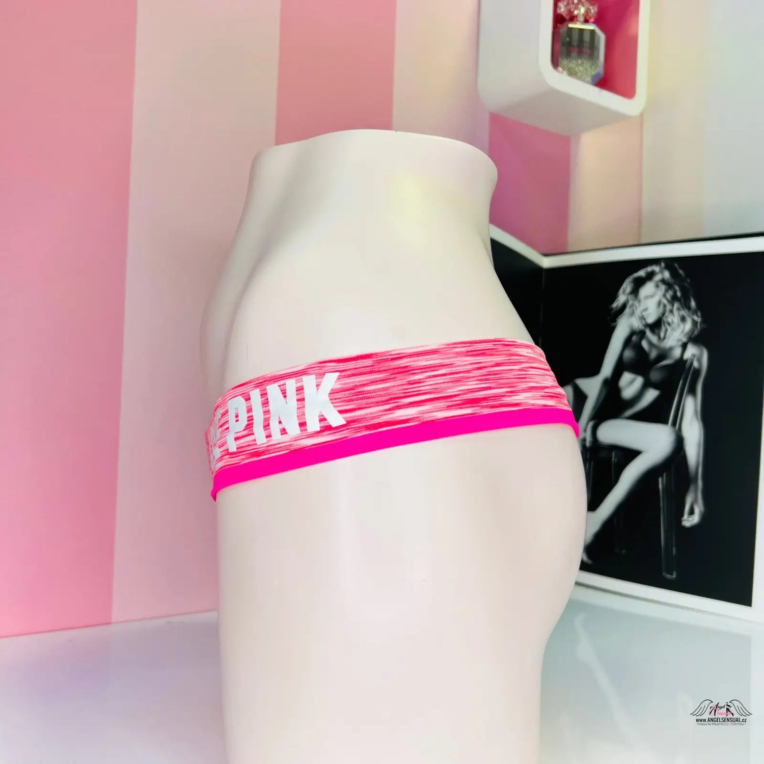 Přírodní svítivě růžové kalhotky PINK Tanga Růžové s maximálním komfortem