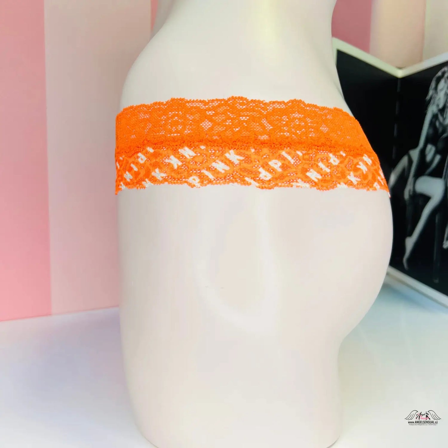 Orange lace underwear PINK Tanga s Krajkou vyrobené z velice elastického materiálu