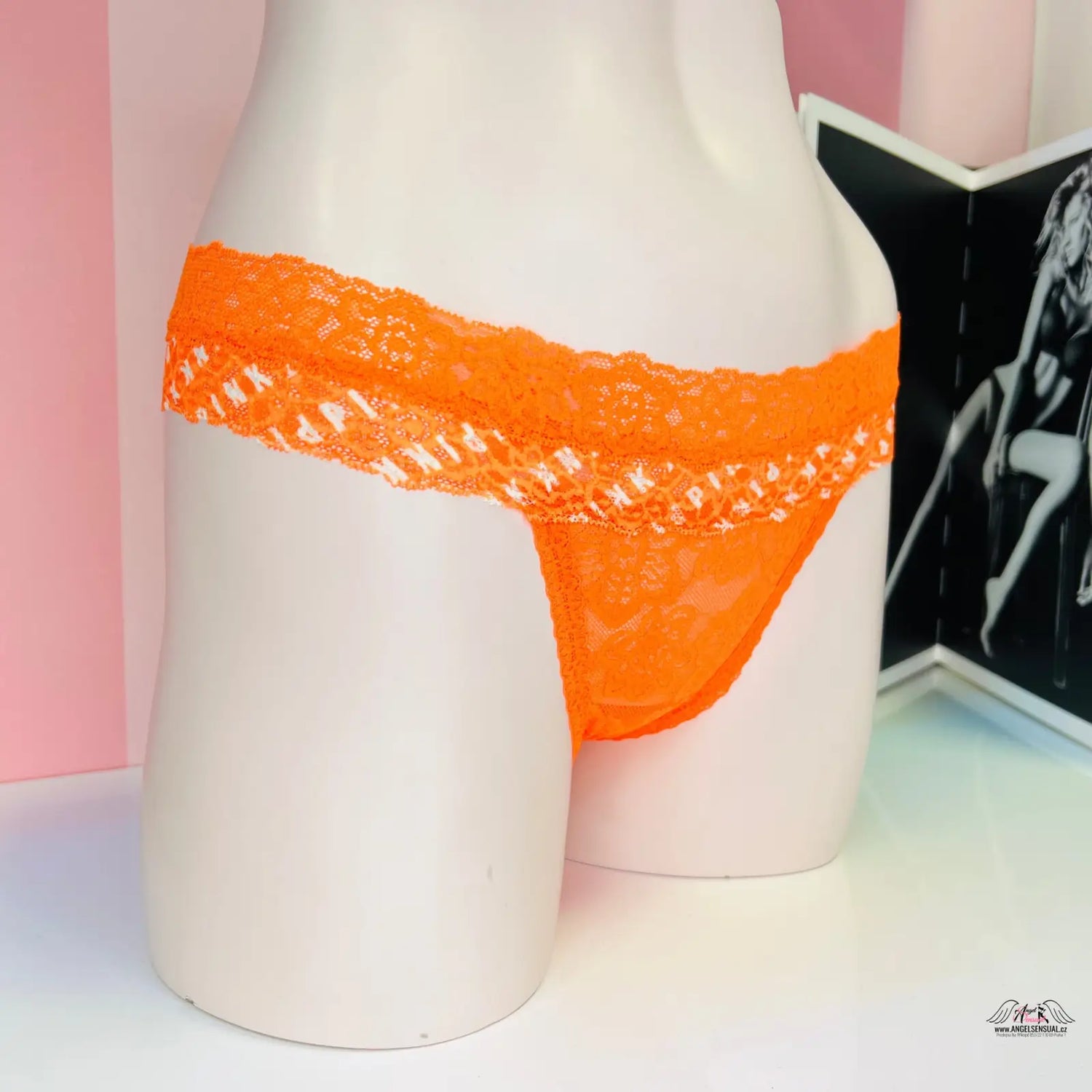 Orange lace thong from PINK Tanga s Krajkou, svítivé krajkové tanga, velice elastického materiálu