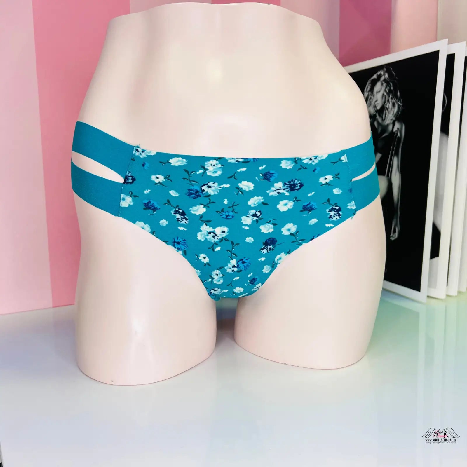 Teal květovaným vzorem agent provocateur zelené tanga spodní prádlo