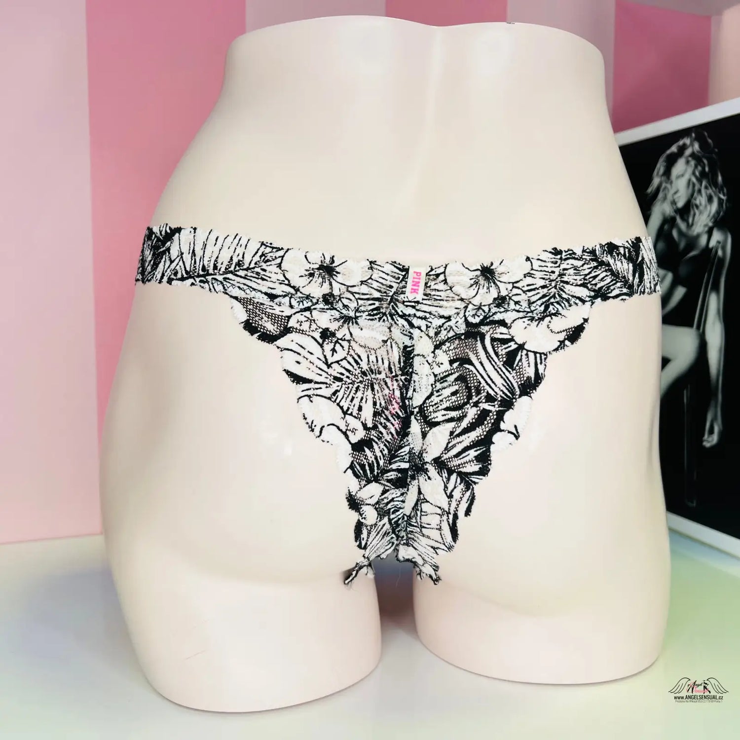 Floral print thong s vyšším pasem a krajkovým tkaním logem Pink