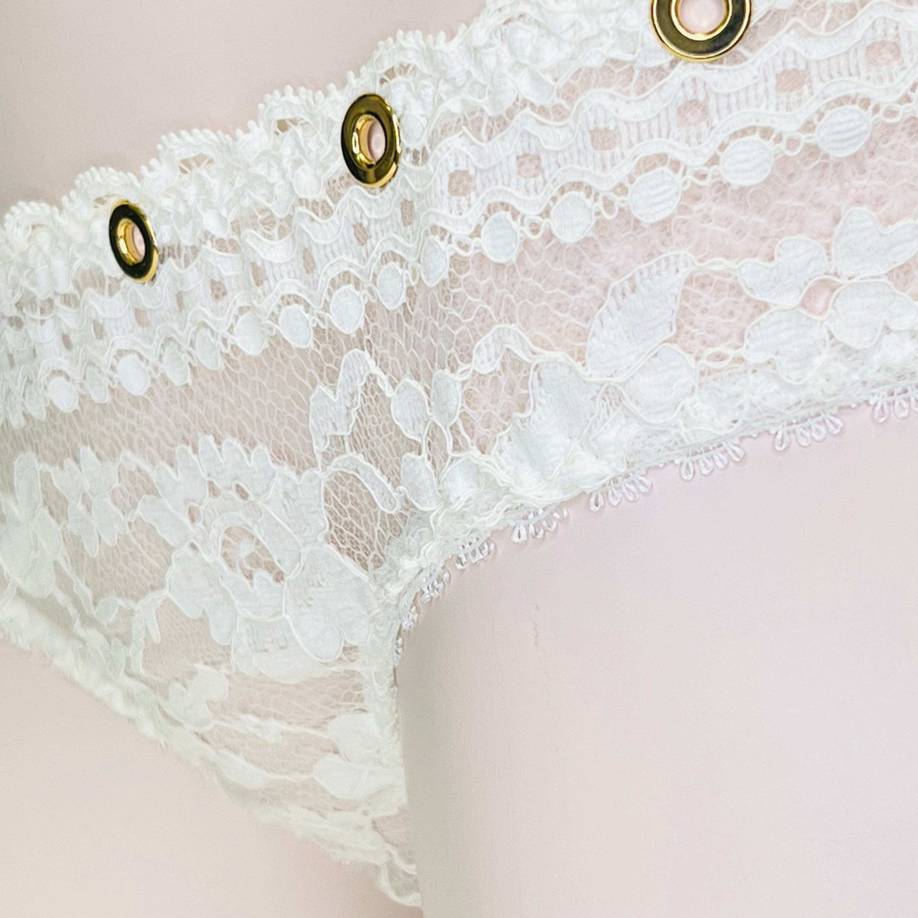 Ivory Stevie Brief kalhotky s francouzskou krajkou a zlatými detaily