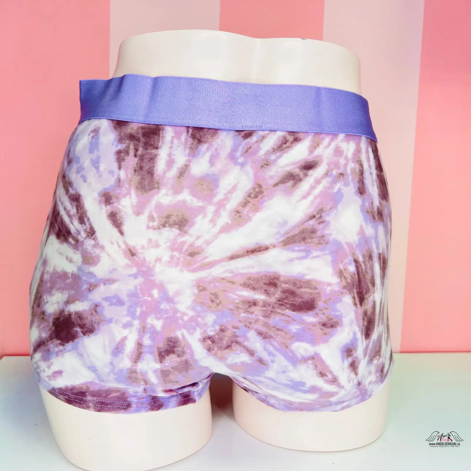 Tie-dye boxer briefs z kolekce Agent Provocateur, trendy dámské shortie pro každodenní eleganci