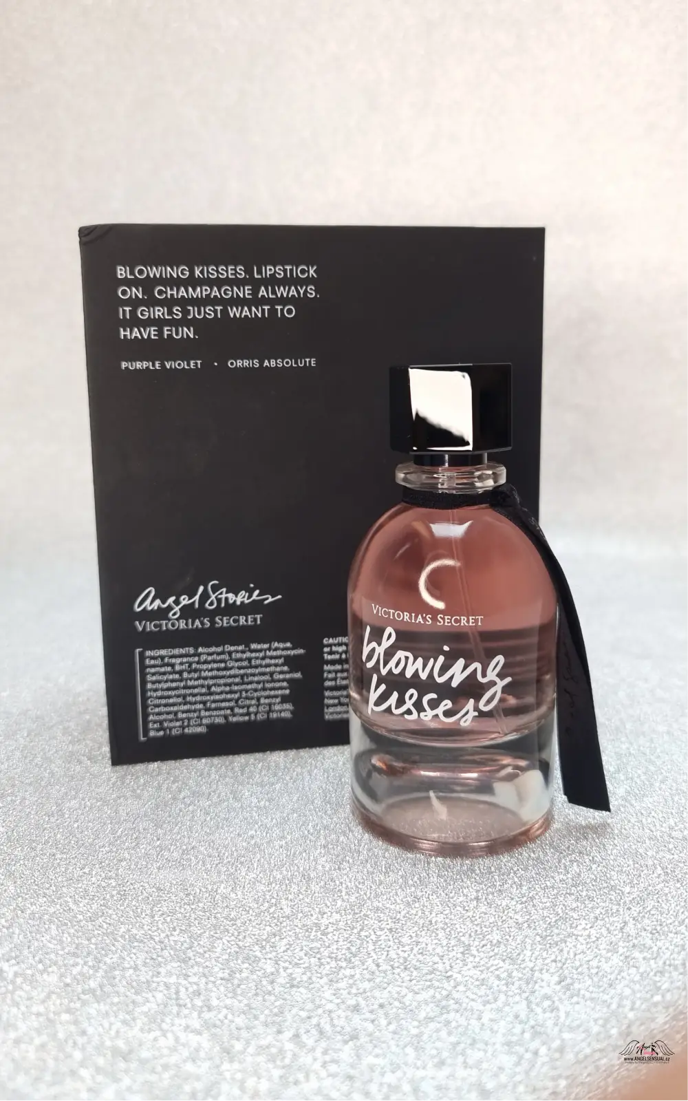 Victoria’s Secret Angel Stories Blowing Kisses parfémová láhev s krabicí, příběhy o andělech foukající polibky