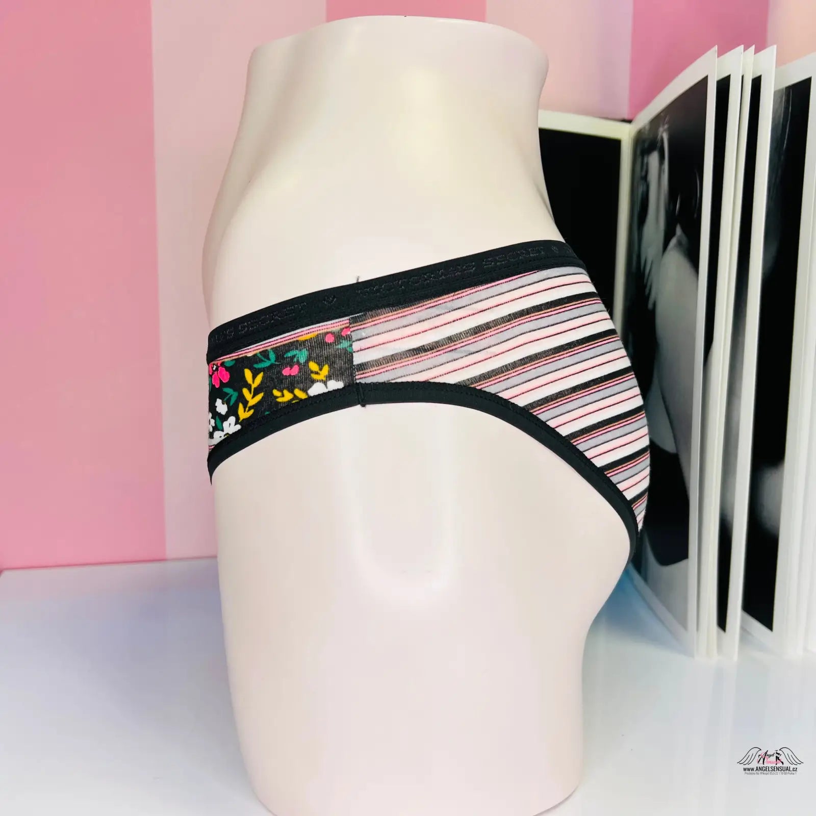 Bavlněné kalhotky Victoria’s Secret s pruhy a květinovým pasem, apparel & accessories