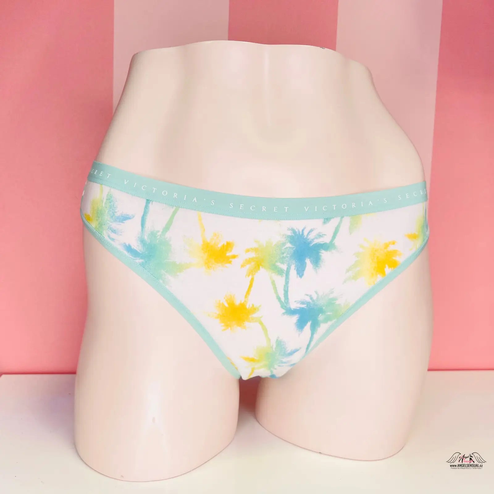 Bavlněné kalhotky s palm tree print s jemnou gumou od Victoria’s Secret