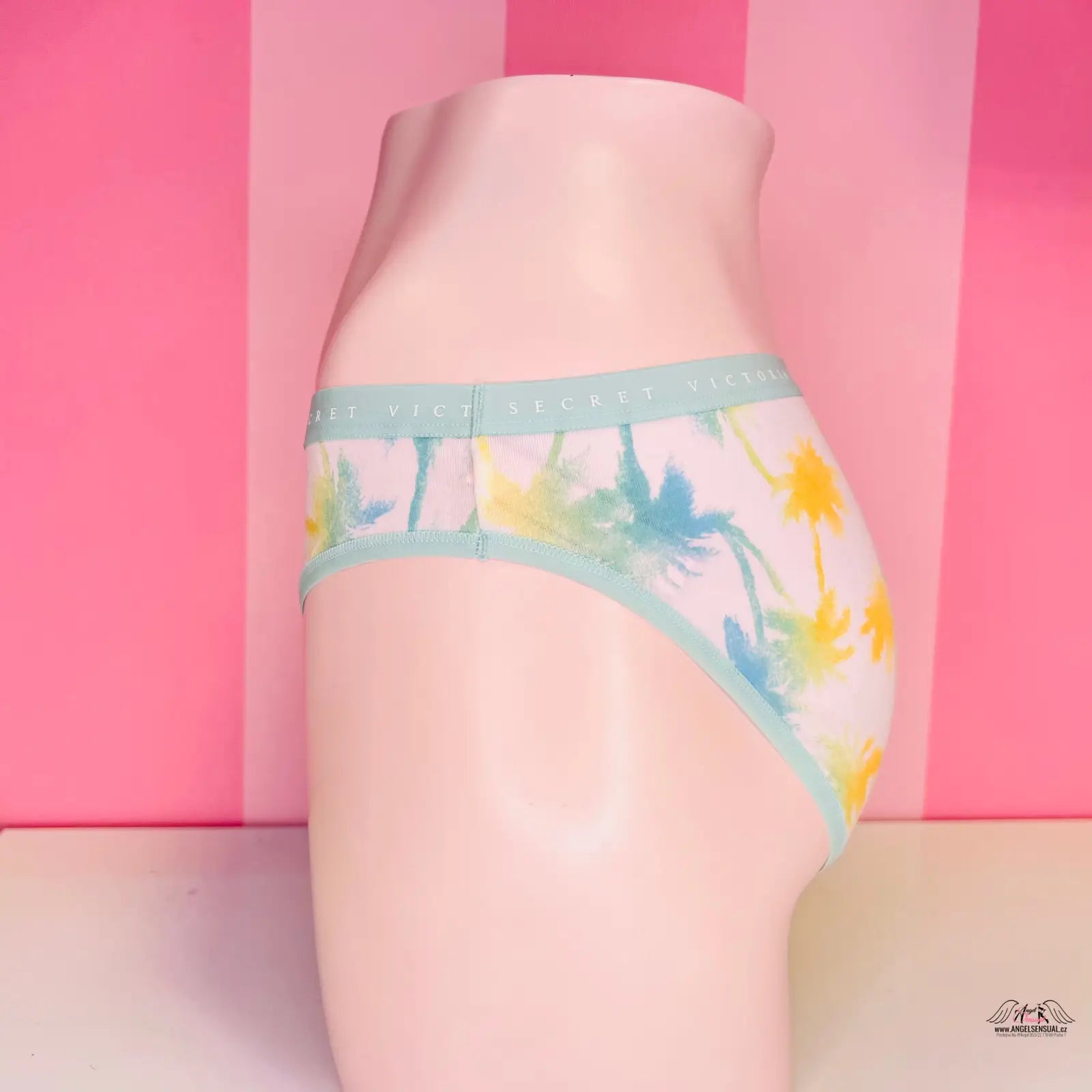 Bavlněné kalhotky s palm tree vzorem a jemnou gumou od Victoria’s Secret