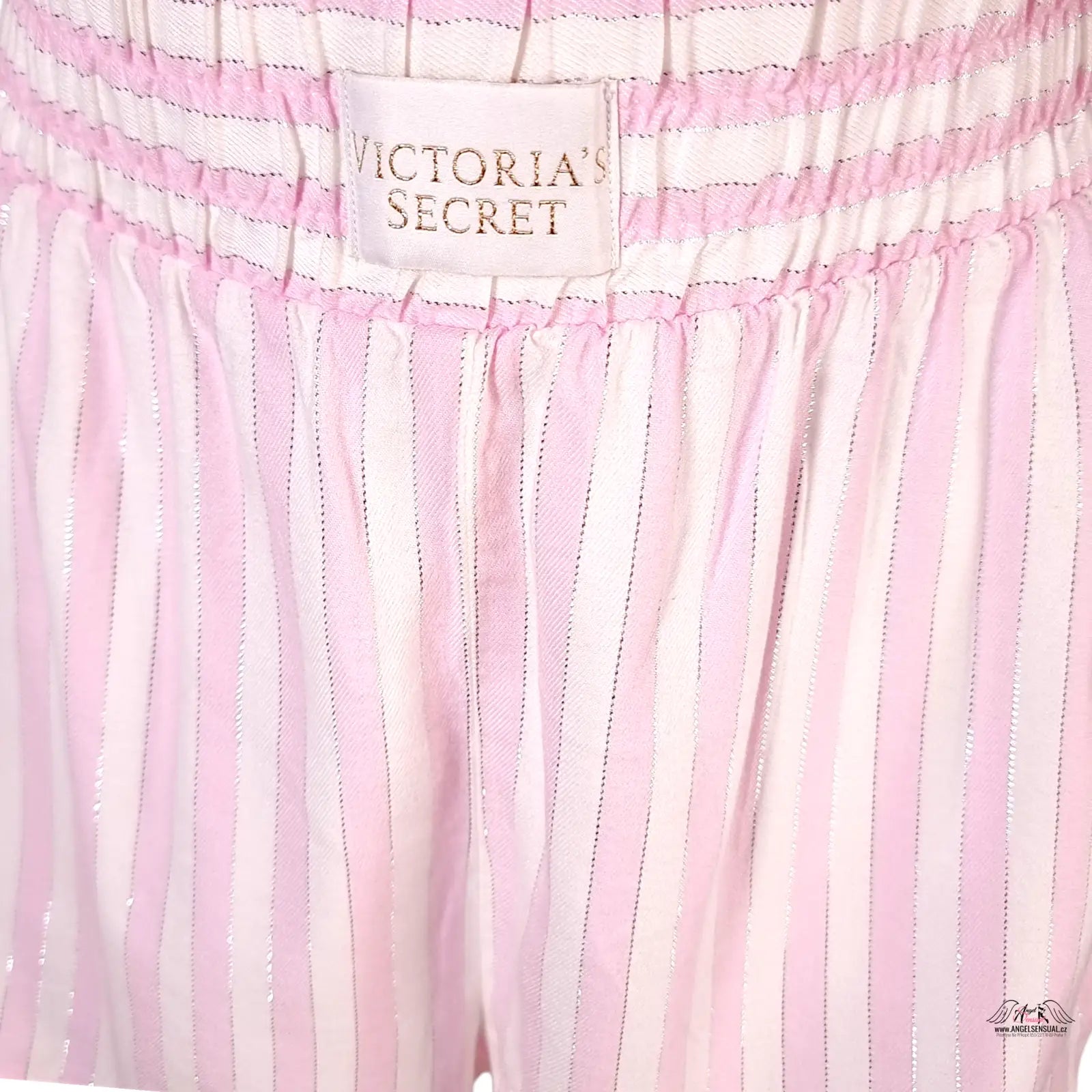 Růžové a bílé pruhované bavlněné kraťasy Victoria’s Secret s volánovou elastickou pasu v kategorii apparel & accessories