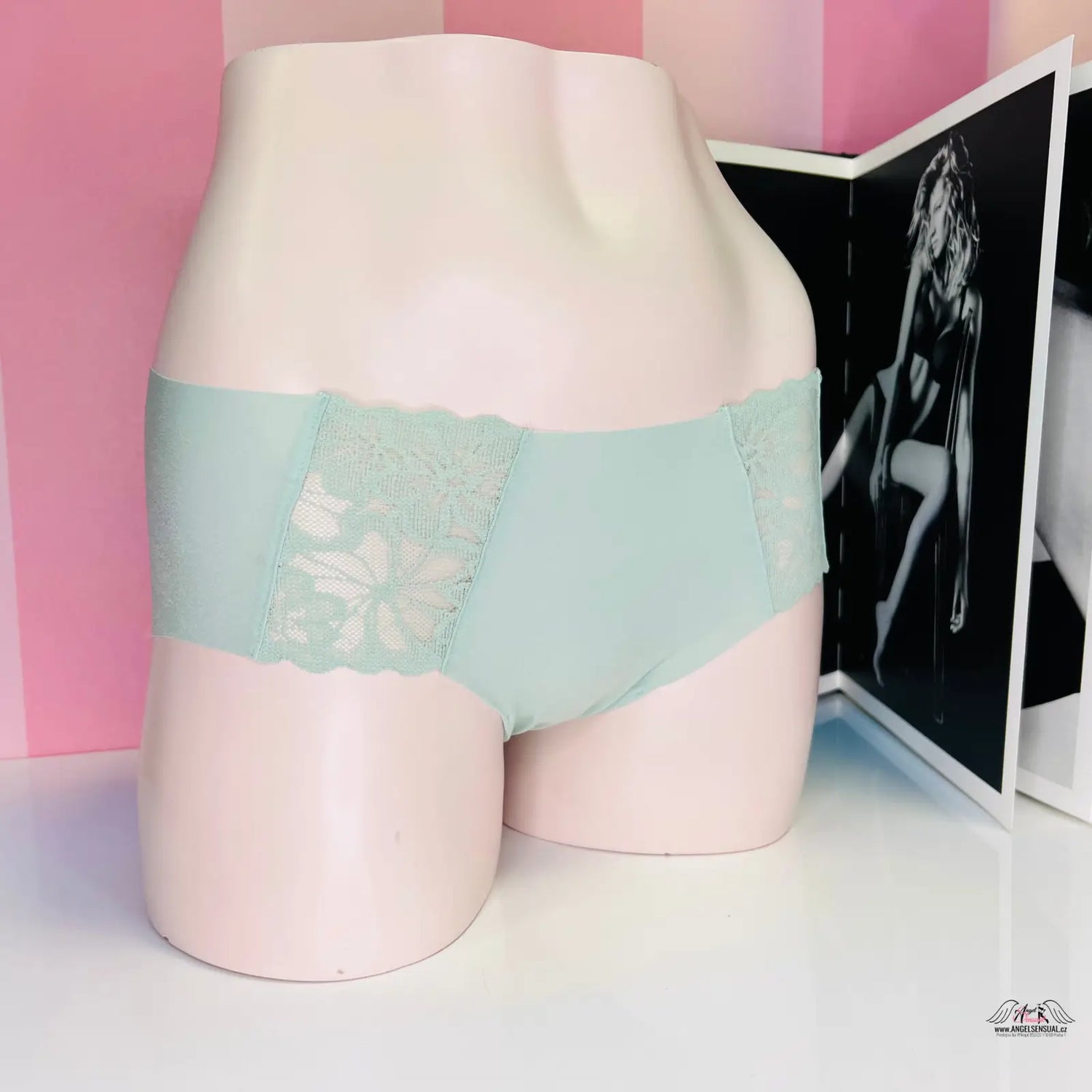 Mint zelené bezešvé kalhotky s krajkou, celkové bezešvé provedení, Victoria’s Secret