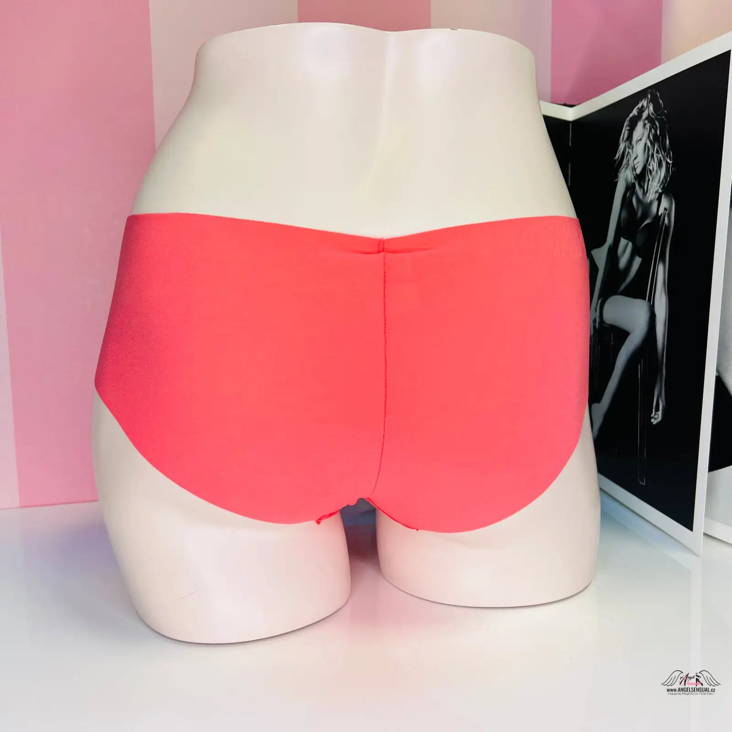 Coralové celé bezešvé kalhotky s krajkou, dámské bezešvé kalhotky od Victoria’s Secret