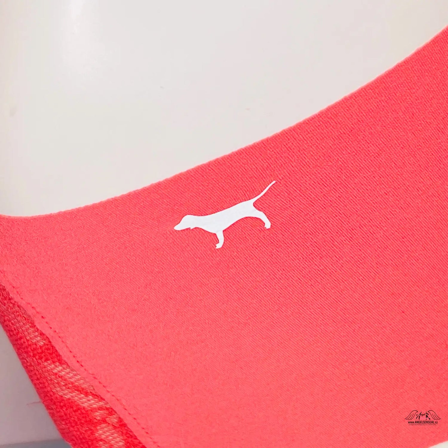 Coralové celé bezešvé kalhotky s logem psa a krajkou, Victoria’s Secret