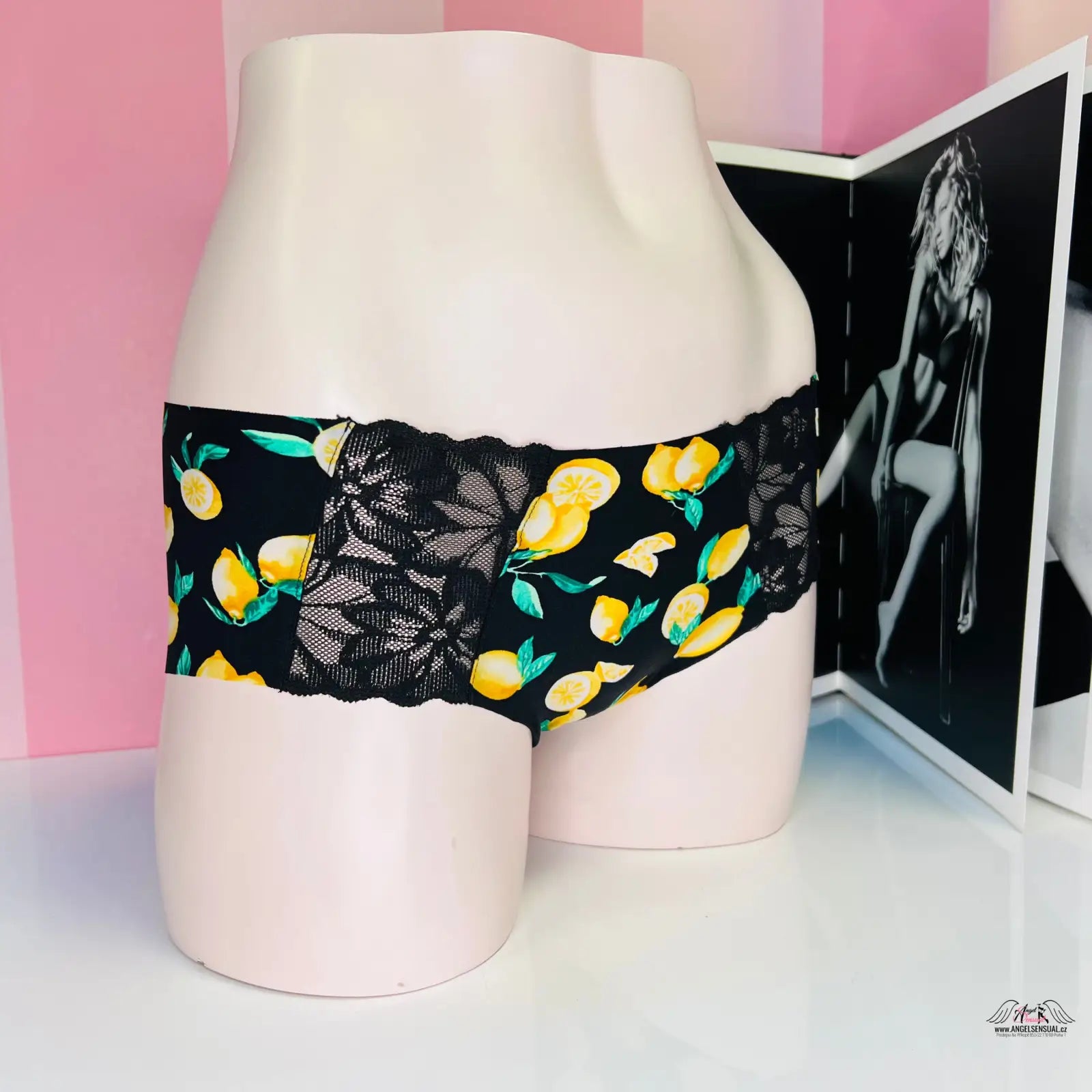 Lemon-patterned celé bezešvé kalhotky s krajkou pro pohodlné bezešvé nošení