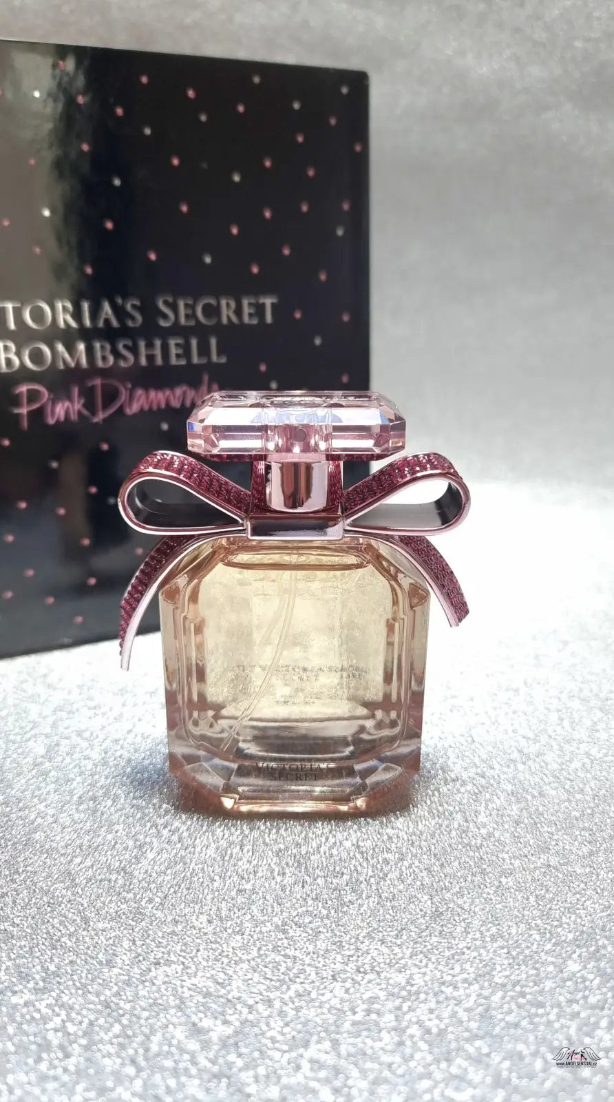 Victoria’s Secret Bombshell Pink Diamonds parfémová flakón v dárkovém setu s náhrdelníkem