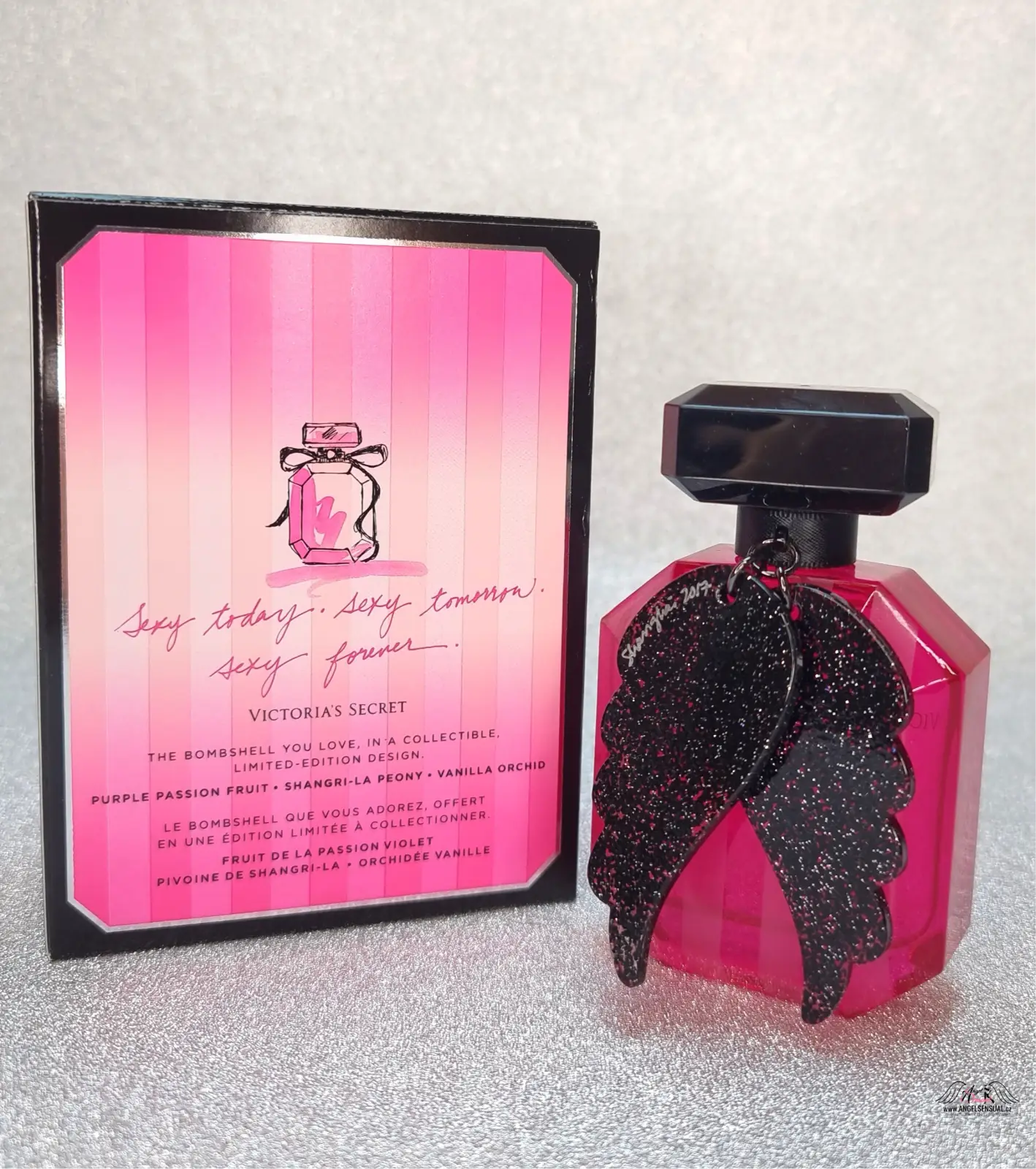 Victoria’s Secret Bombshell Shanghai 2017 limitovaná edice květinová ovocná vůně s krabicí